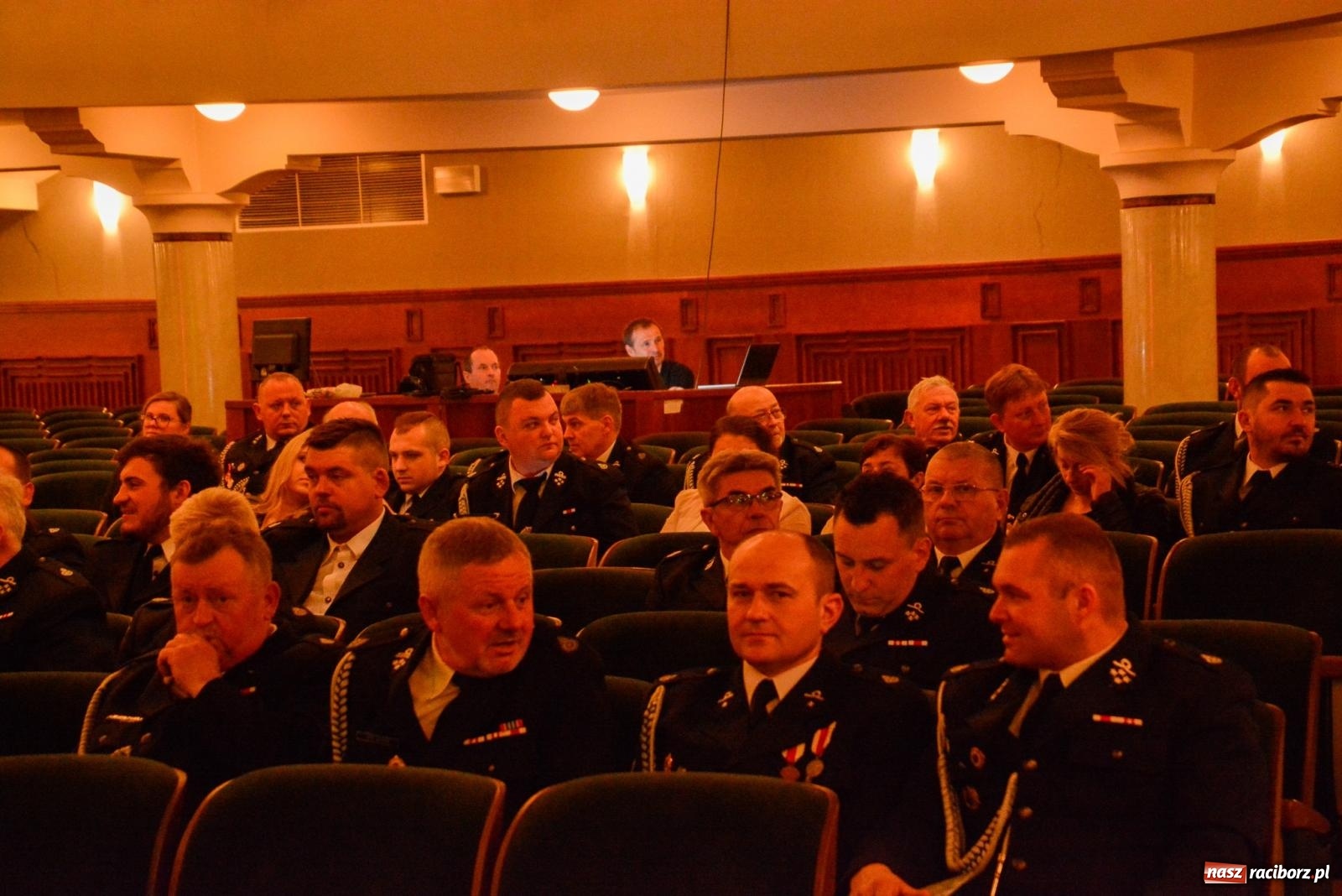 Zdjęcie w galerii na portalu naszraciborz.pl: Przed wspomnieniem św. Floriana leśnicy podziękowali strażakom [FOTO i WIDEO] wiadomości z regionu