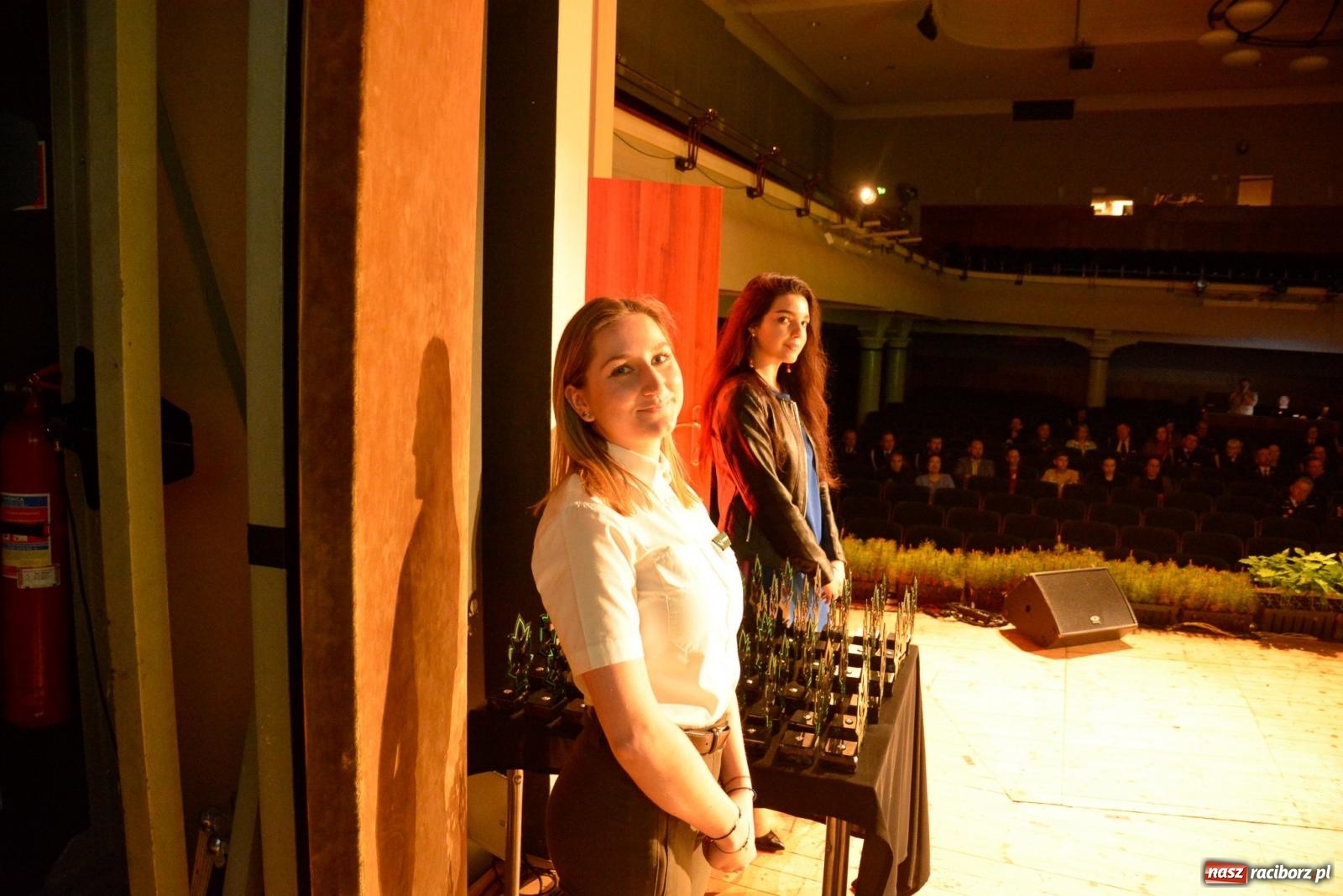 Zdjęcie w galerii na portalu naszraciborz.pl: Przed wspomnieniem św. Floriana leśnicy podziękowali strażakom [FOTO i WIDEO] wiadomości z regionu