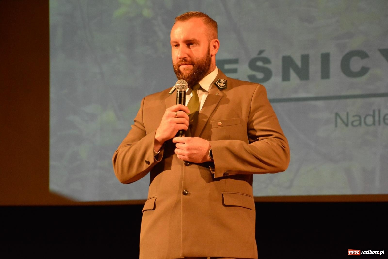 Zdjęcie w galerii na portalu naszraciborz.pl: Przed wspomnieniem św. Floriana leśnicy podziękowali strażakom [FOTO i WIDEO] wiadomości z regionu