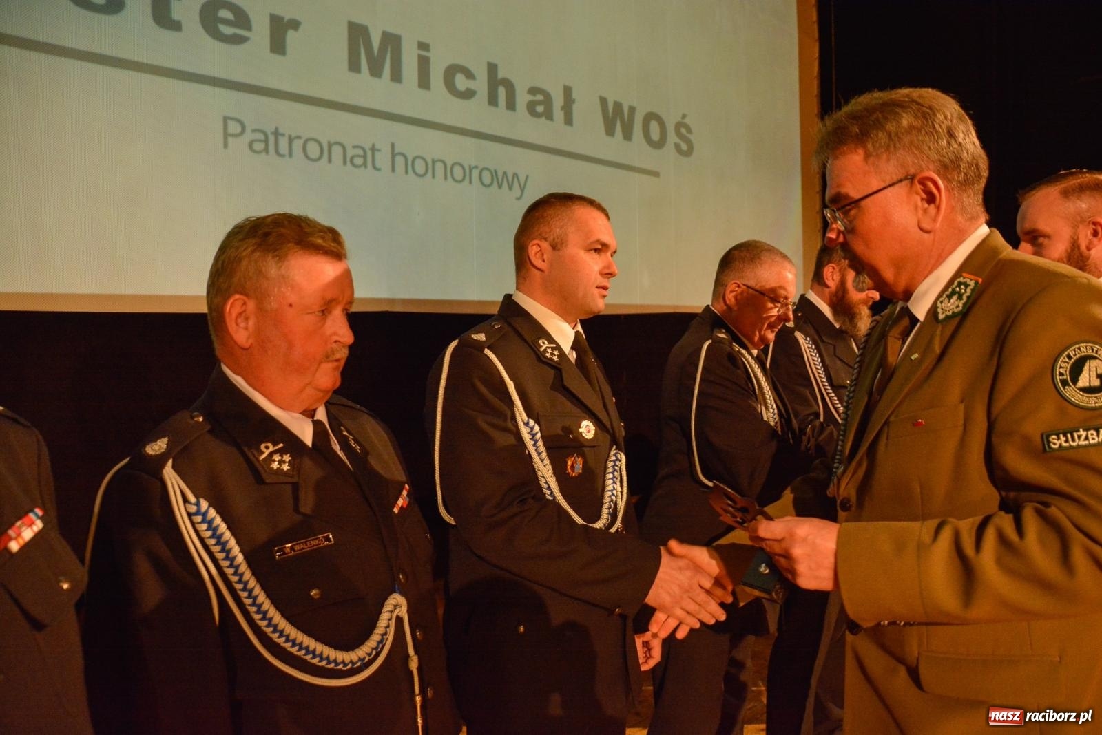 Zdjęcie w galerii na portalu naszraciborz.pl: Przed wspomnieniem św. Floriana leśnicy podziękowali strażakom [FOTO i WIDEO] wiadomości z regionu