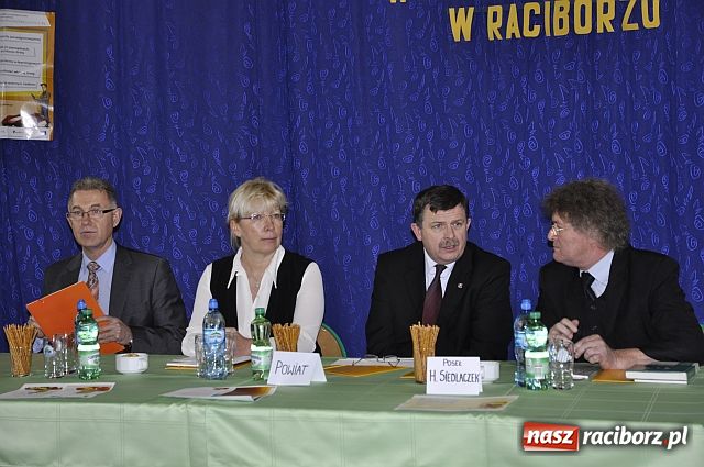 Zdjęcie w galerii na portalu naszraciborz.pl: Pijalnia soków to dobra inwestycja wiadomości z regionu