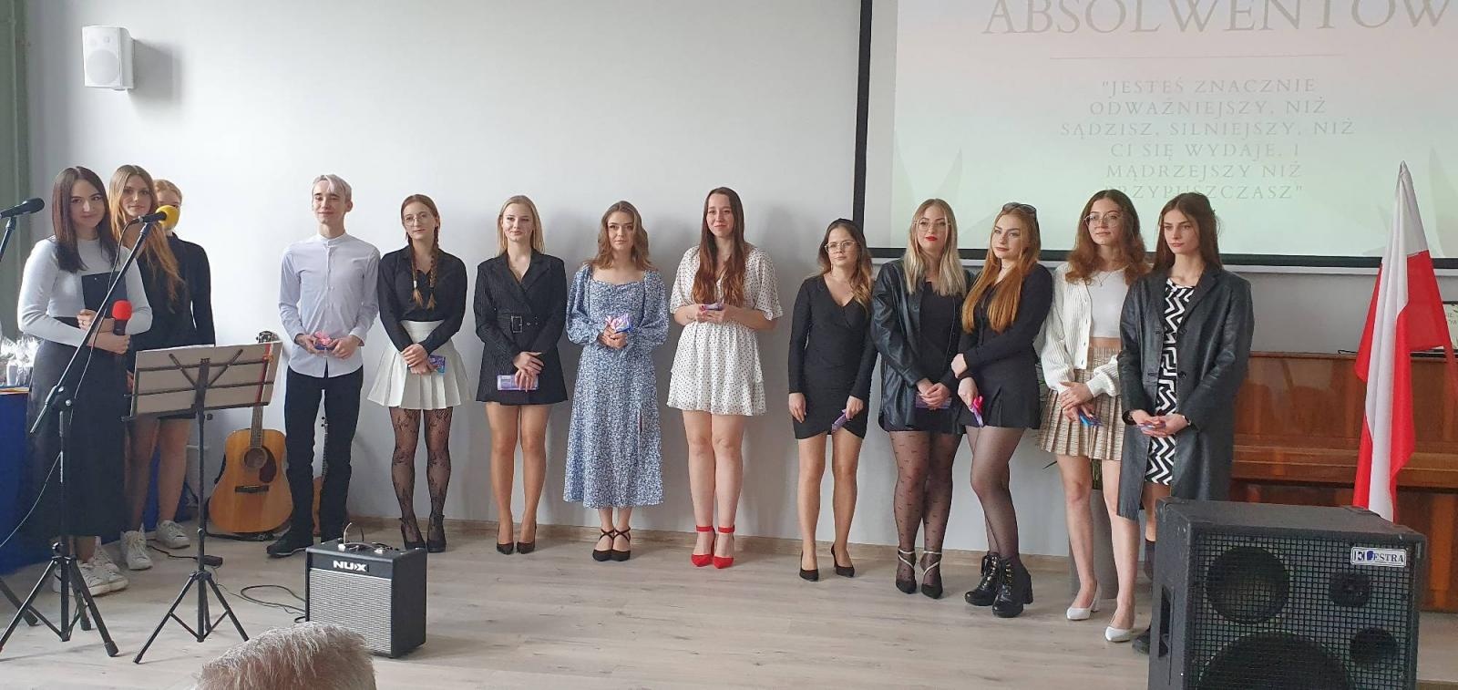 Zdjęcie w galerii na portalu naszraciborz.pl: Budowlanka i Gastronomik pożegnały absolwentów [FOTO] wiadomości z regionu