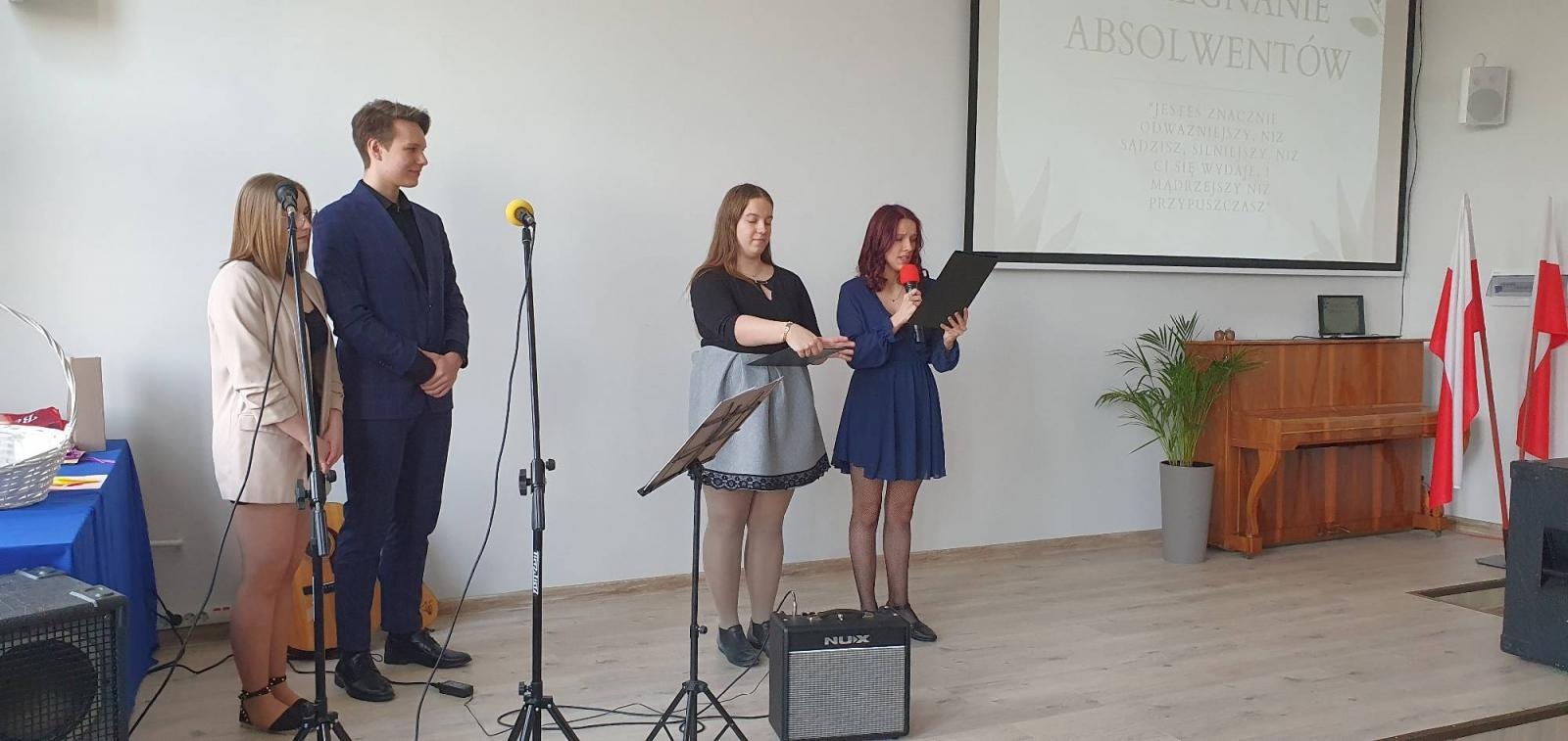 Zdjęcie w galerii na portalu naszraciborz.pl: Budowlanka i Gastronomik pożegnały absolwentów [FOTO] wiadomości z regionu