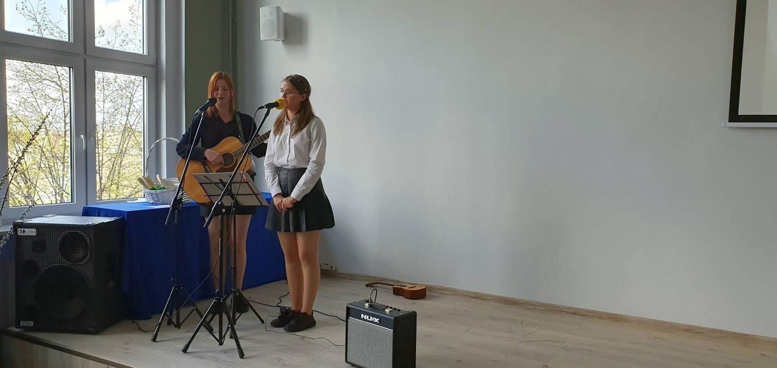 Zdjęcie w galerii na portalu naszraciborz.pl: Budowlanka i Gastronomik pożegnały absolwentów [FOTO] wiadomości z regionu