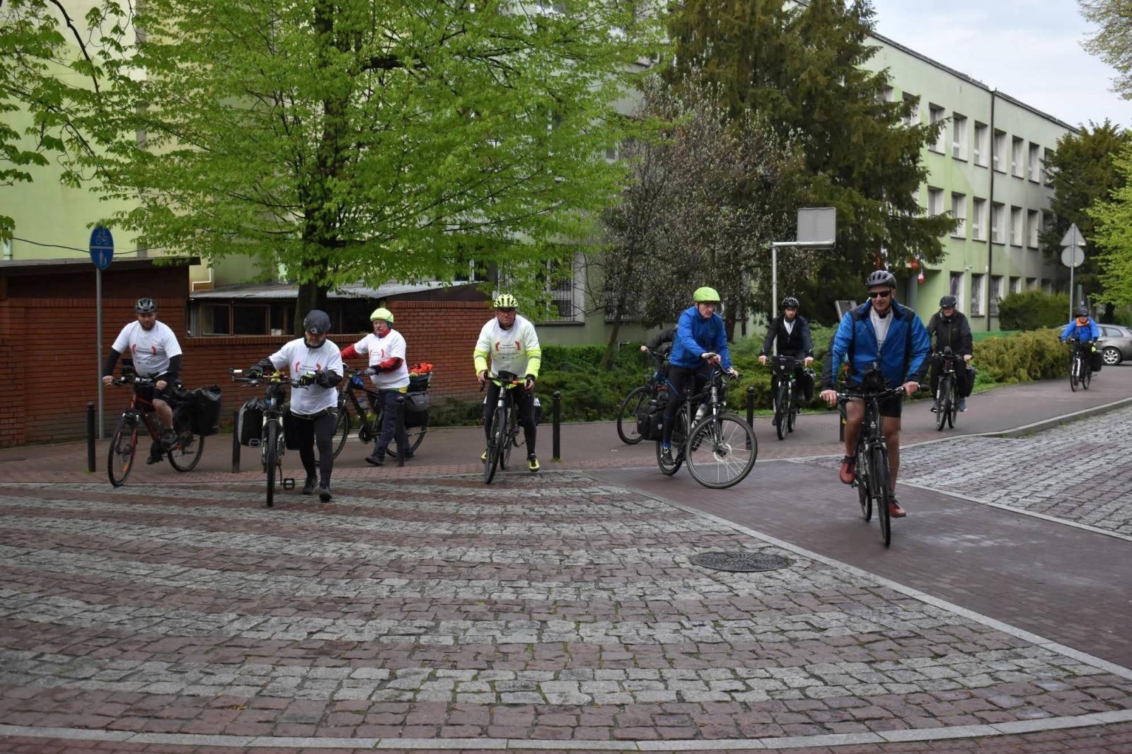 Zdjęcie w galerii na portalu naszraciborz.pl: Rowerowa Rajza dotarła na Zamek Piastowski [FOTO] wiadomości z regionu
