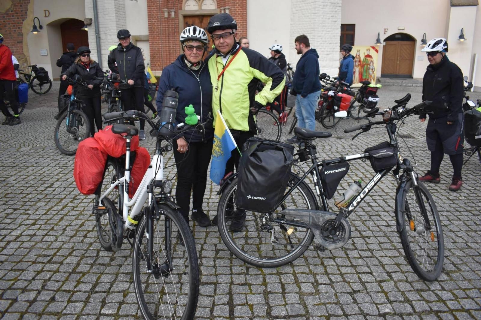 Zdjęcie w galerii na portalu naszraciborz.pl: Rowerowa Rajza dotarła na Zamek Piastowski [FOTO] wiadomości z regionu