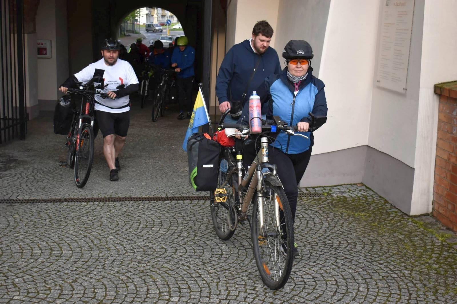 Zdjęcie w galerii na portalu naszraciborz.pl: Rowerowa Rajza dotarła na Zamek Piastowski [FOTO] wiadomości z regionu