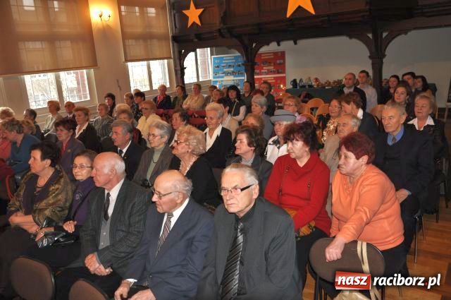 Zdjęcie w galerii na portalu naszraciborz.pl: Nauczycielskie spotkanie pokoleń wiadomości z regionu