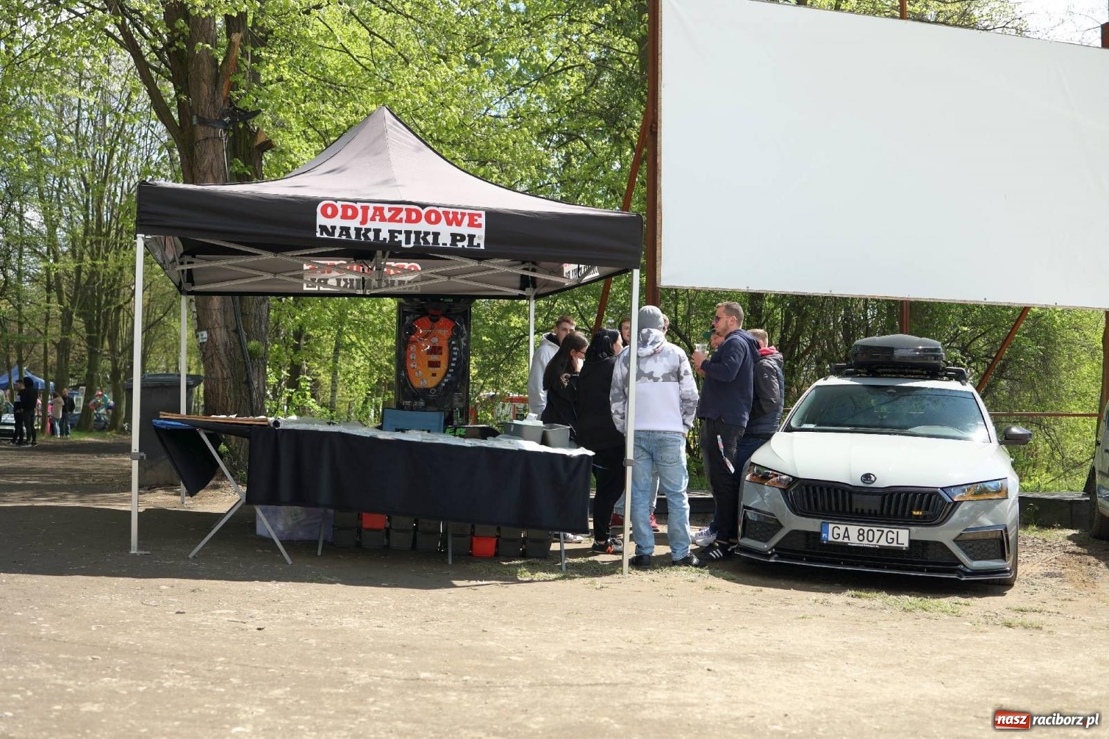 Zdjęcie w galerii na portalu naszraciborz.pl: Petrol Beach w Bukowie. Dwudniowe święto dla fanów motoryzacji [FOTO] wiadomości z regionu