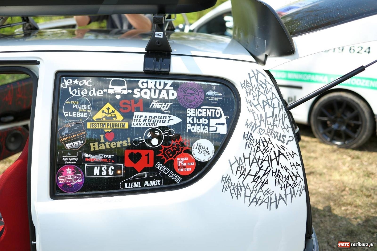 Zdjęcie w galerii na portalu naszraciborz.pl: Petrol Beach w Bukowie. Dwudniowe święto dla fanów motoryzacji [FOTO] wiadomości z regionu