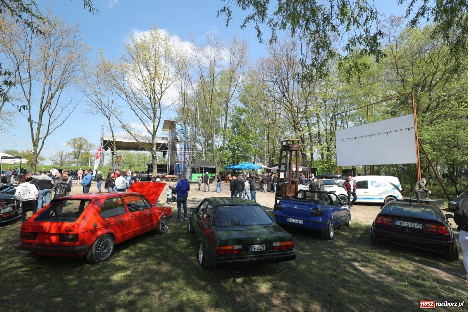 Zdjęcie w galerii na portalu naszraciborz.pl: Petrol Beach w Bukowie. Dwudniowe święto dla fanów motoryzacji [FOTO] wiadomości z regionu