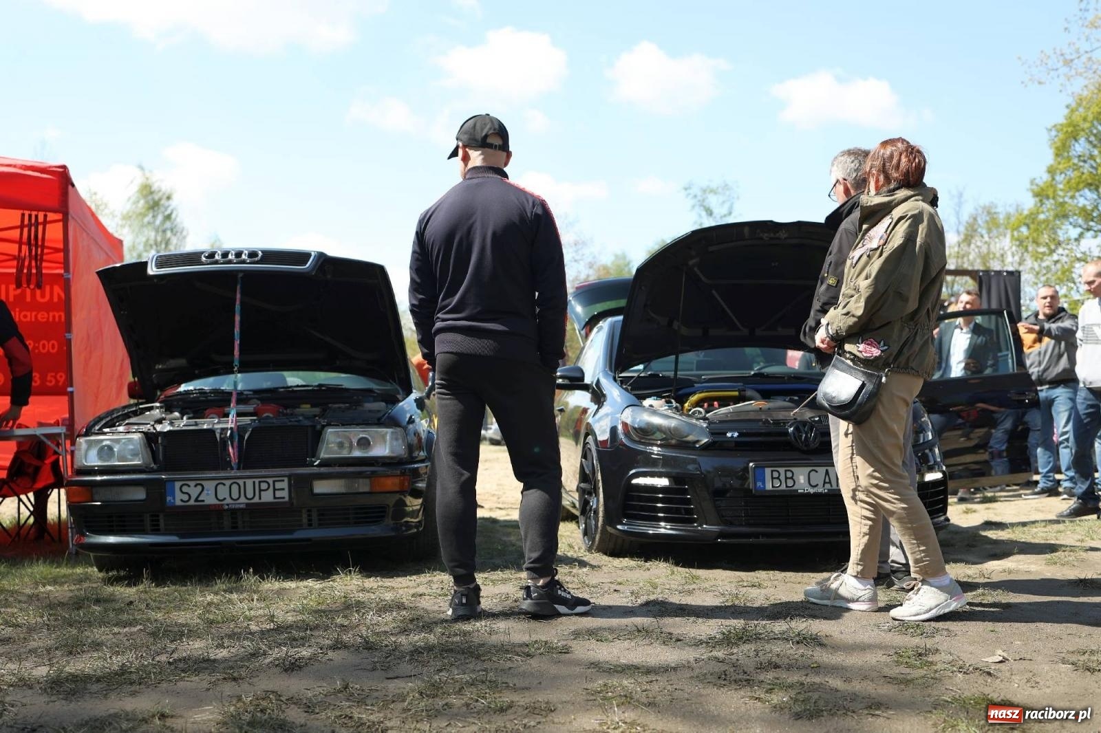 Zdjęcie w galerii na portalu naszraciborz.pl: Petrol Beach w Bukowie. Dwudniowe święto dla fanów motoryzacji [FOTO] wiadomości z regionu