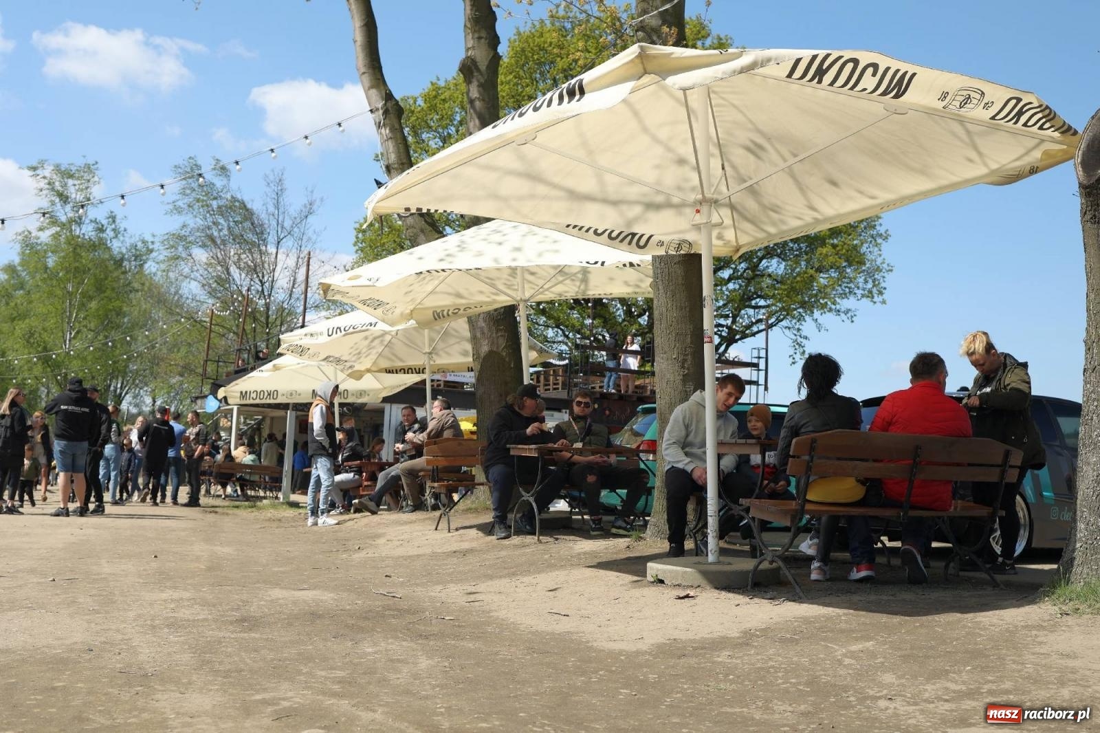 Zdjęcie w galerii na portalu naszraciborz.pl: Petrol Beach w Bukowie. Dwudniowe święto dla fanów motoryzacji [FOTO] wiadomości z regionu