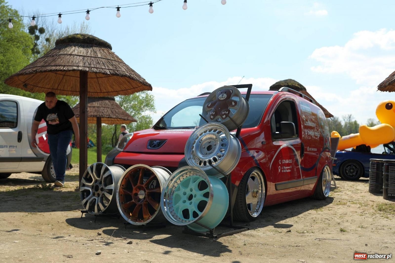 Zdjęcie w galerii na portalu naszraciborz.pl: Petrol Beach w Bukowie. Dwudniowe święto dla fanów motoryzacji [FOTO] wiadomości z regionu