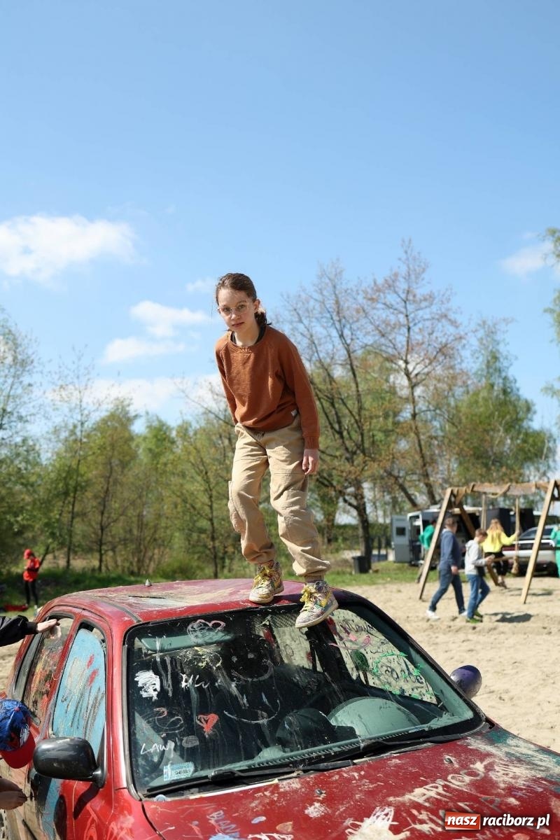 Zdjęcie w galerii na portalu naszraciborz.pl: Petrol Beach w Bukowie. Dwudniowe święto dla fanów motoryzacji [FOTO] wiadomości z regionu