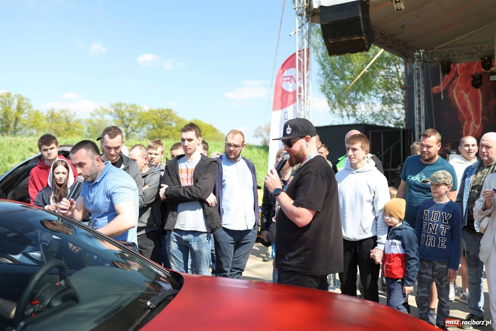 Zdjęcie w galerii na portalu naszraciborz.pl: Petrol Beach w Bukowie. Dwudniowe święto dla fanów motoryzacji [FOTO] wiadomości z regionu