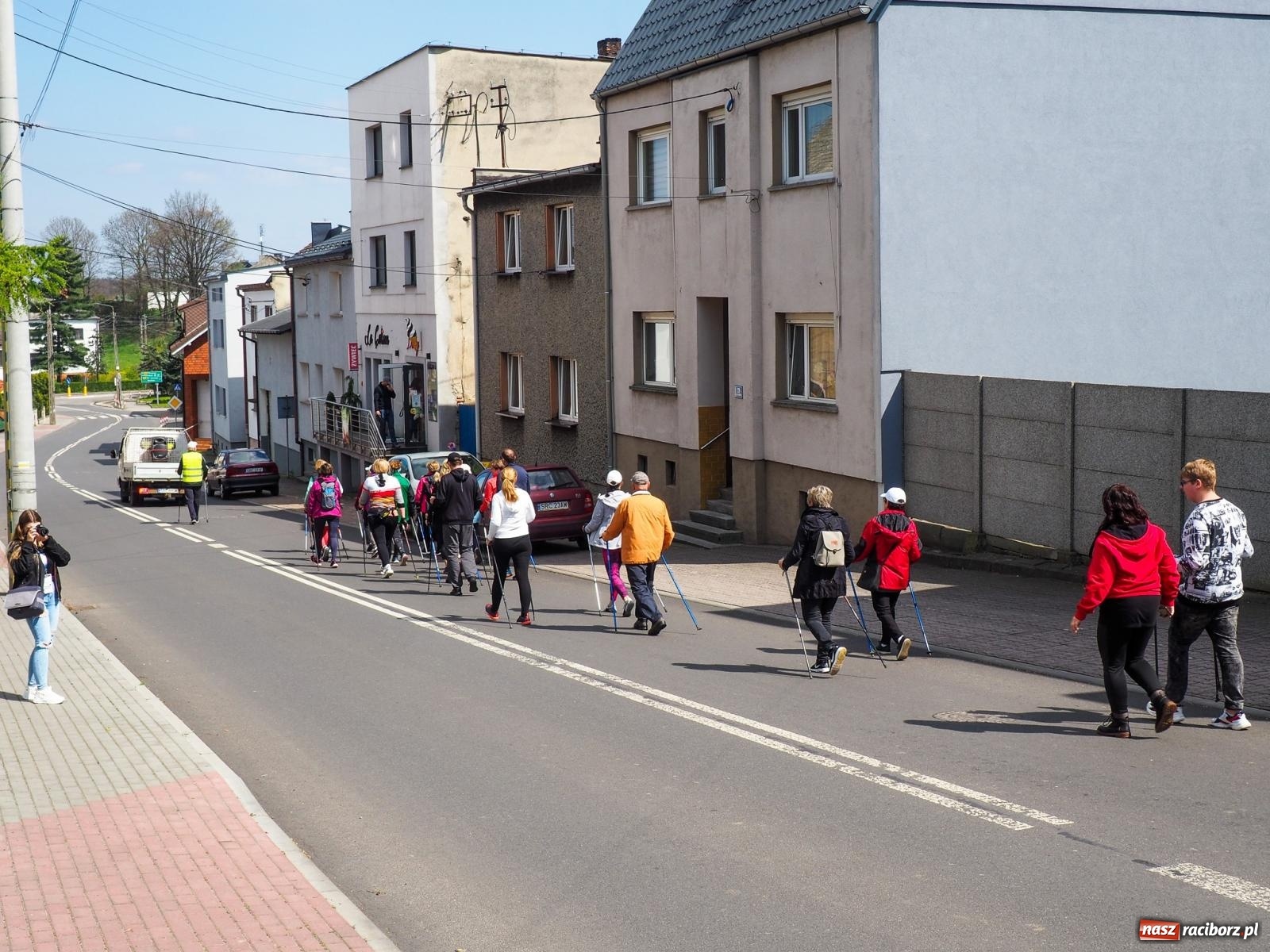 Zdjęcie w galerii na portalu naszraciborz.pl: Z kijkami, humorem i strażakami. Majówka w Krzanowicach [FOTO i WIDEO] wiadomości z regionu
