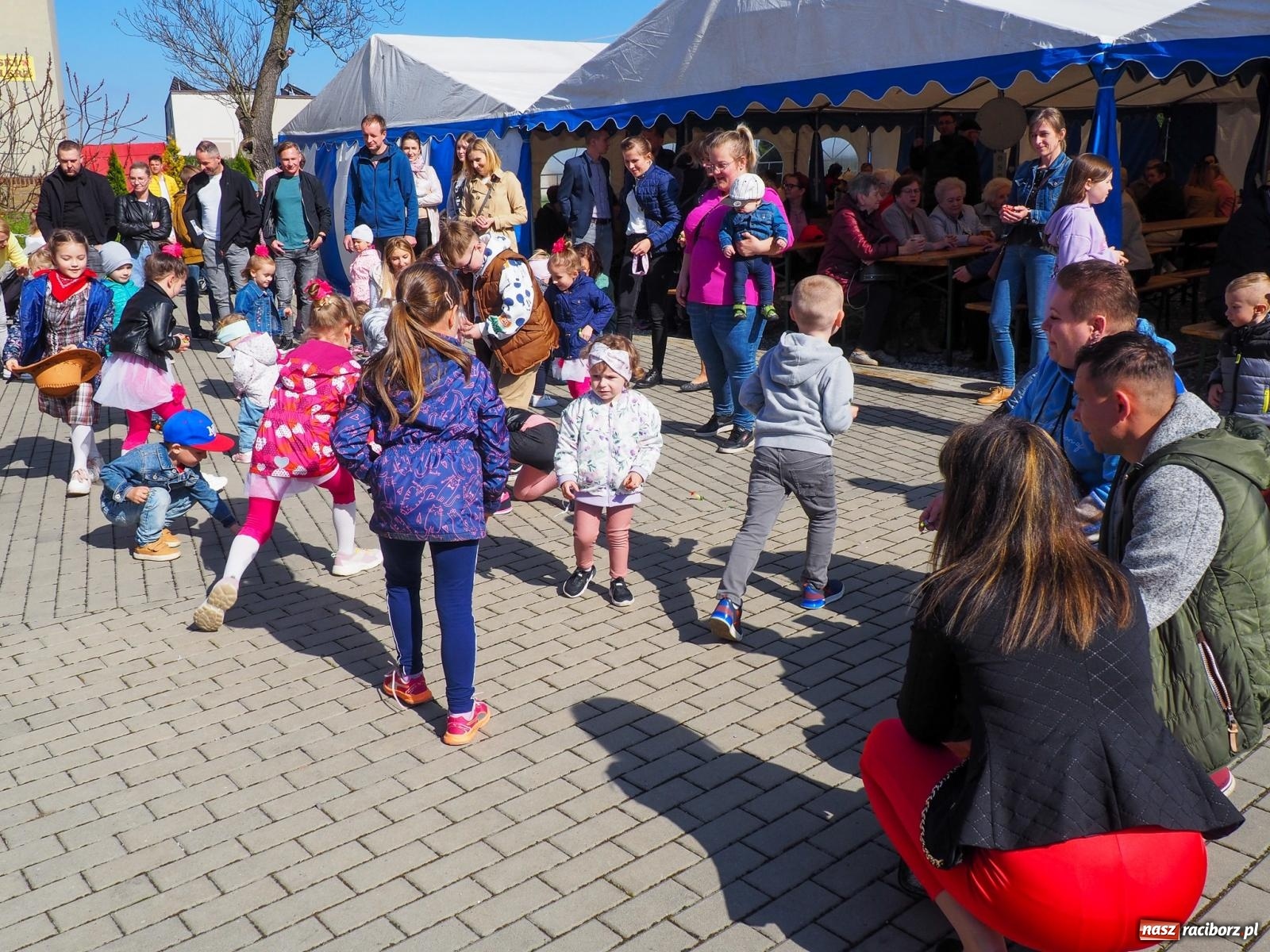 Zdjęcie w galerii na portalu naszraciborz.pl: Z kijkami, humorem i strażakami. Majówka w Krzanowicach [FOTO i WIDEO] wiadomości z regionu