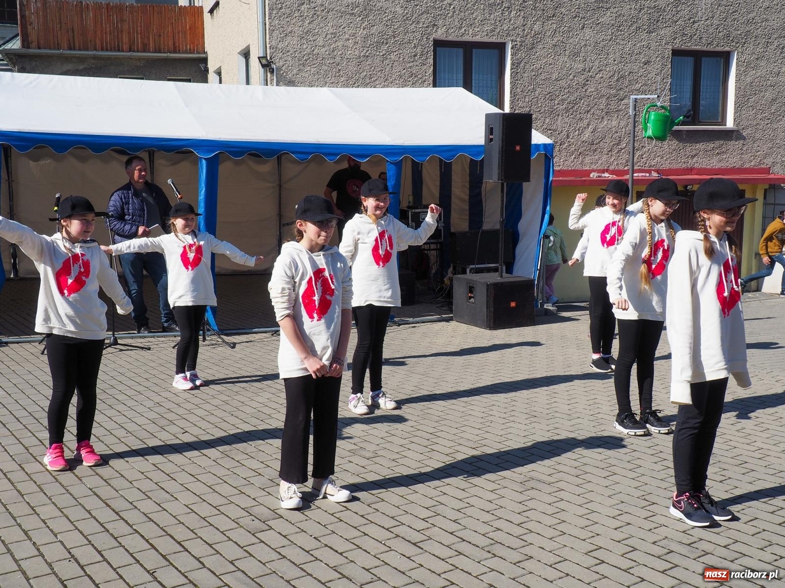 Zdjęcie w galerii na portalu naszraciborz.pl: Z kijkami, humorem i strażakami. Majówka w Krzanowicach [FOTO i WIDEO] wiadomości z regionu