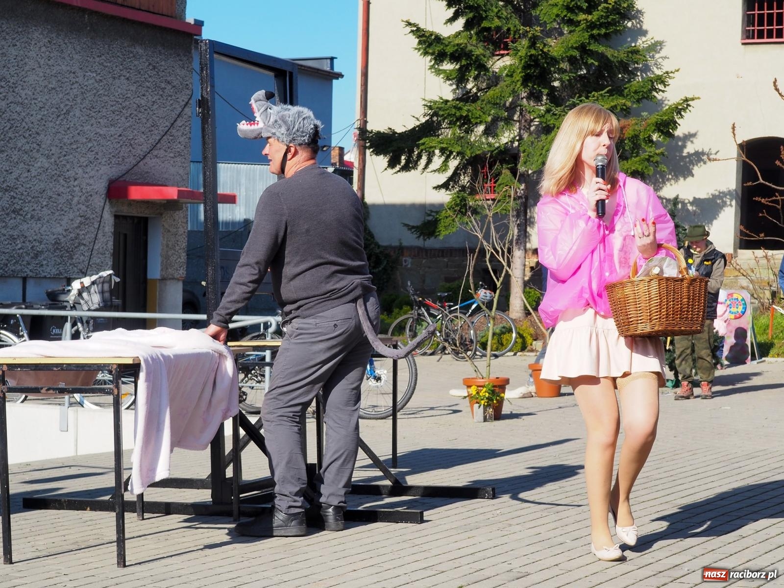 Zdjęcie w galerii na portalu naszraciborz.pl: Z kijkami, humorem i strażakami. Majówka w Krzanowicach [FOTO i WIDEO] wiadomości z regionu