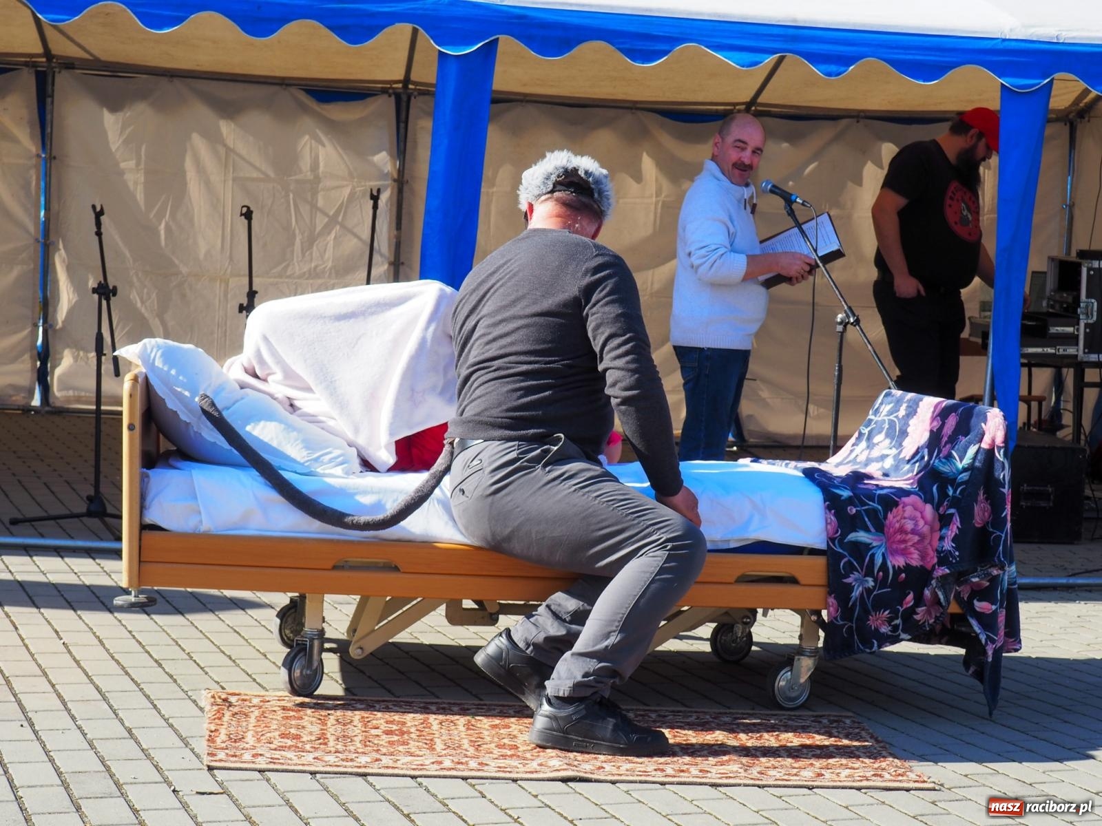 Zdjęcie w galerii na portalu naszraciborz.pl: Z kijkami, humorem i strażakami. Majówka w Krzanowicach [FOTO i WIDEO] wiadomości z regionu