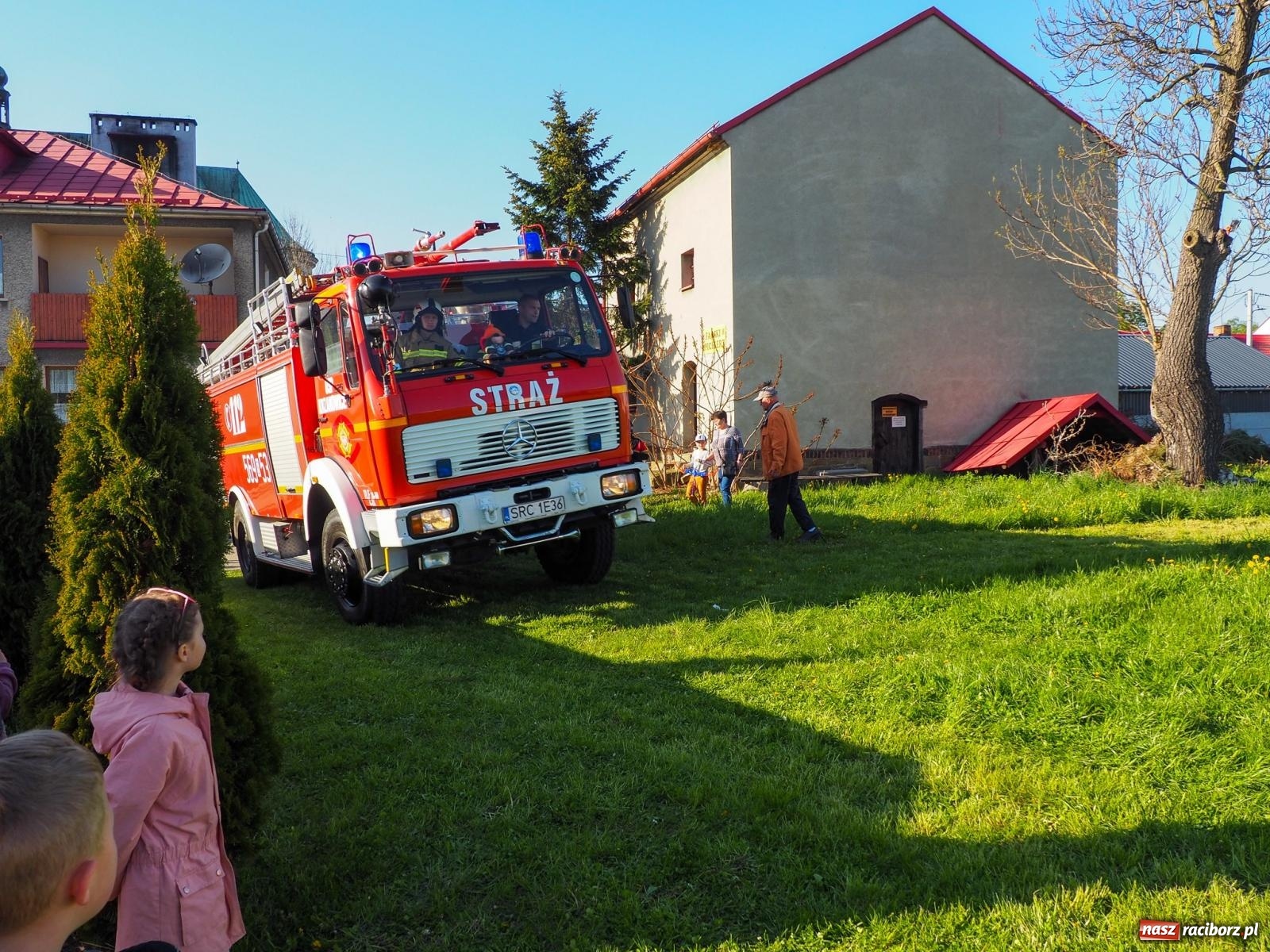 Zdjęcie w galerii na portalu naszraciborz.pl: Z kijkami, humorem i strażakami. Majówka w Krzanowicach [FOTO i WIDEO] wiadomości z regionu
