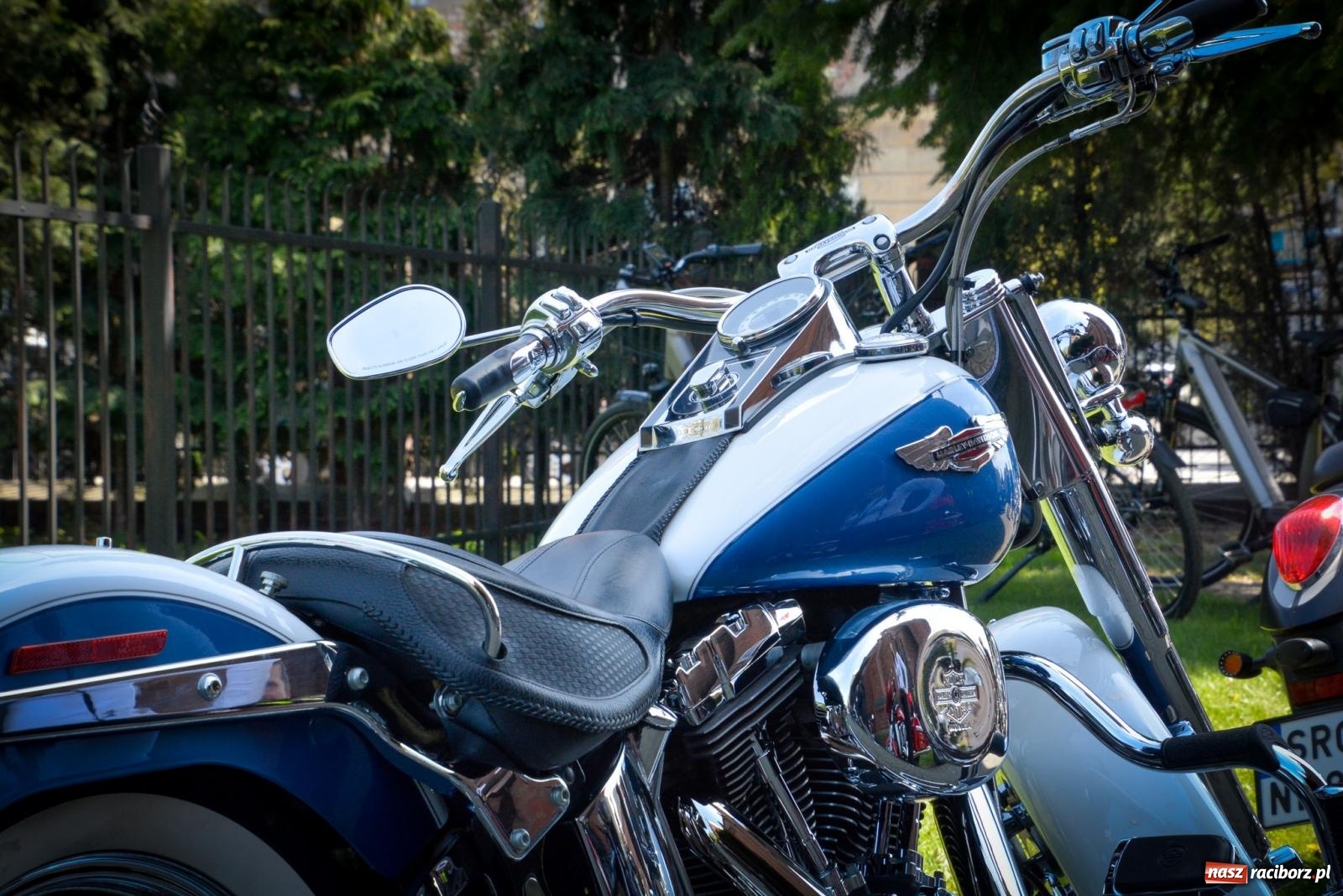 Zdjęcie w galerii na portalu naszraciborz.pl: Setki motorów zawarczało w Raciborzu. Sezon motocyklowy oficjalnie rozpoczęty [FOTO i WIDEO] wiadomości z regionu