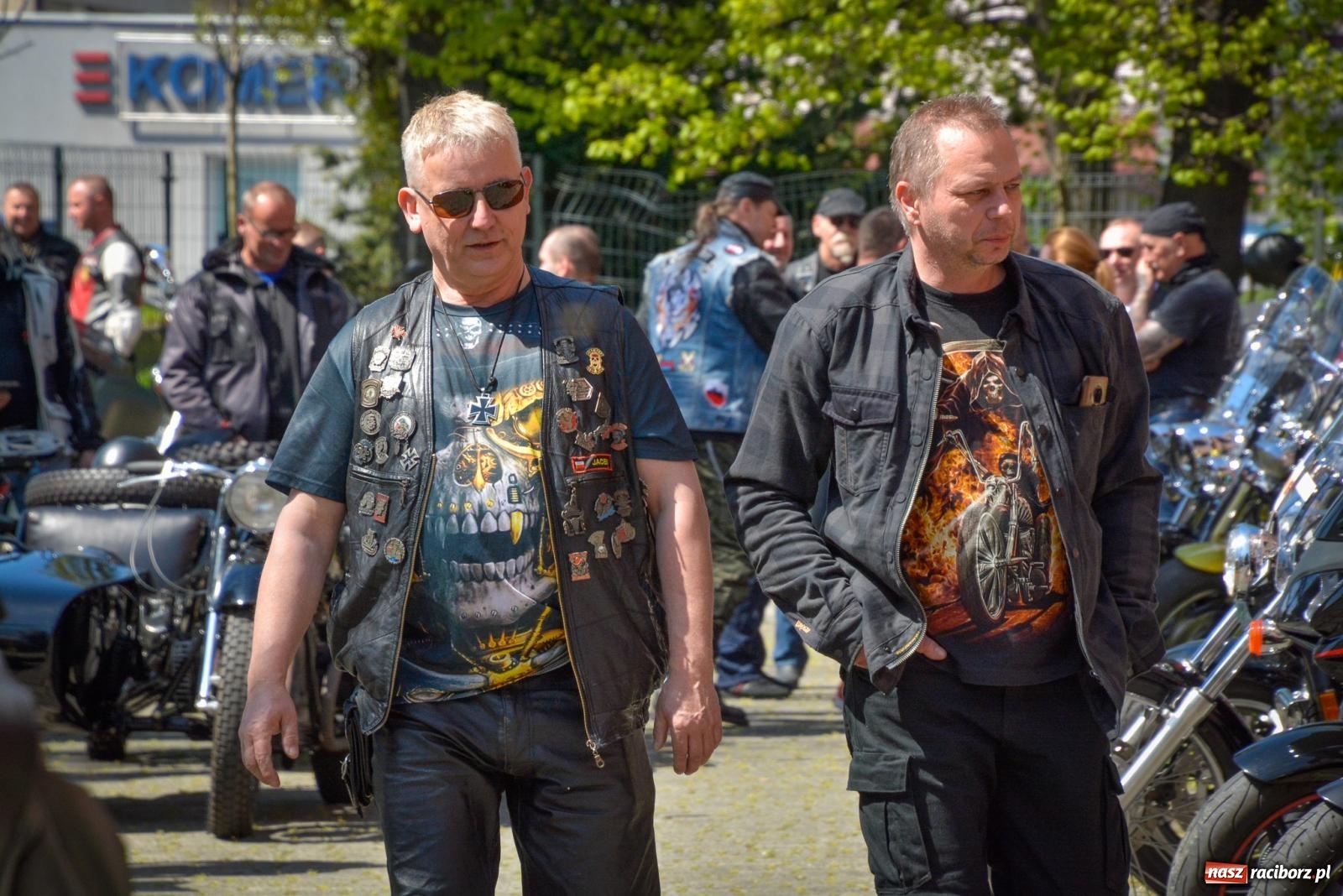 Zdjęcie w galerii na portalu naszraciborz.pl: Setki motorów zawarczało w Raciborzu. Sezon motocyklowy oficjalnie rozpoczęty [FOTO i WIDEO] wiadomości z regionu