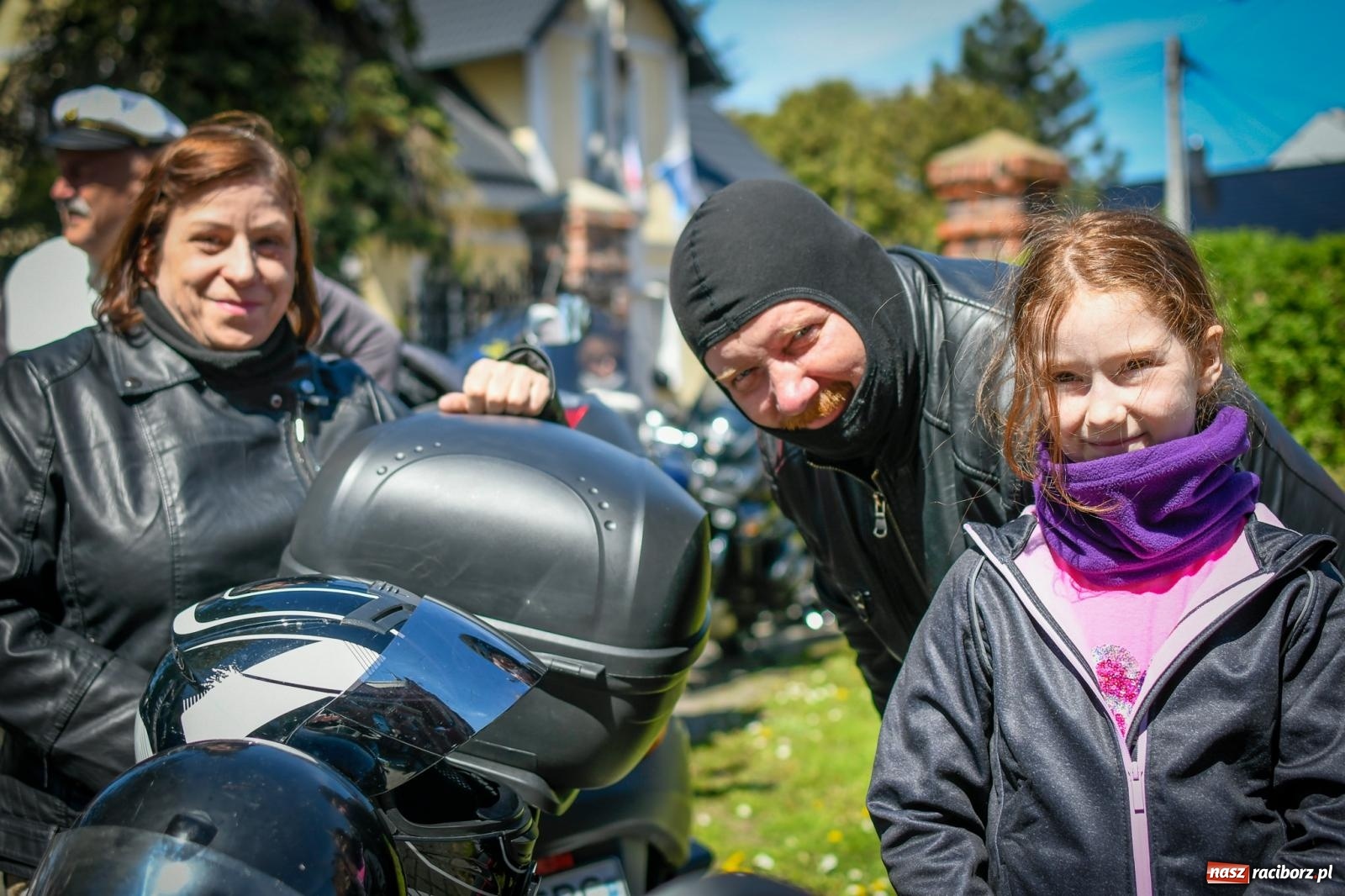 Zdjęcie w galerii na portalu naszraciborz.pl: Setki motorów zawarczało w Raciborzu. Sezon motocyklowy oficjalnie rozpoczęty [FOTO i WIDEO] wiadomości z regionu