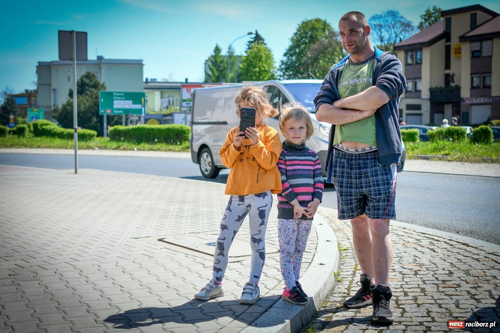 Zdjęcie w galerii na portalu naszraciborz.pl: Setki motorów zawarczało w Raciborzu. Sezon motocyklowy oficjalnie rozpoczęty [FOTO i WIDEO] wiadomości z regionu