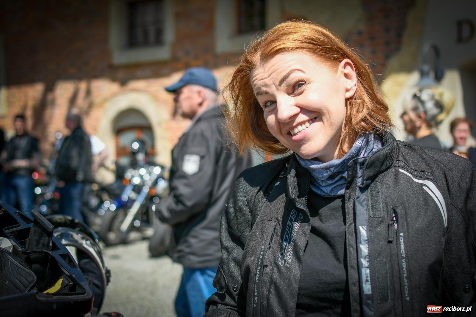 Zdjęcie w galerii na portalu naszraciborz.pl: Setki motorów zawarczało w Raciborzu. Sezon motocyklowy oficjalnie rozpoczęty [FOTO i WIDEO] wiadomości z regionu