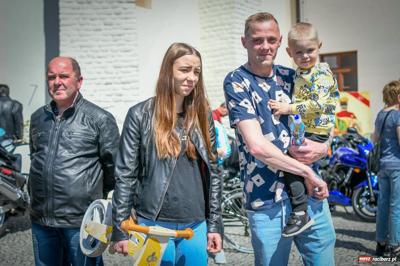 Zdjęcie w galerii na portalu naszraciborz.pl: Setki motorów zawarczało w Raciborzu. Sezon motocyklowy oficjalnie rozpoczęty [FOTO i WIDEO] wiadomości z regionu