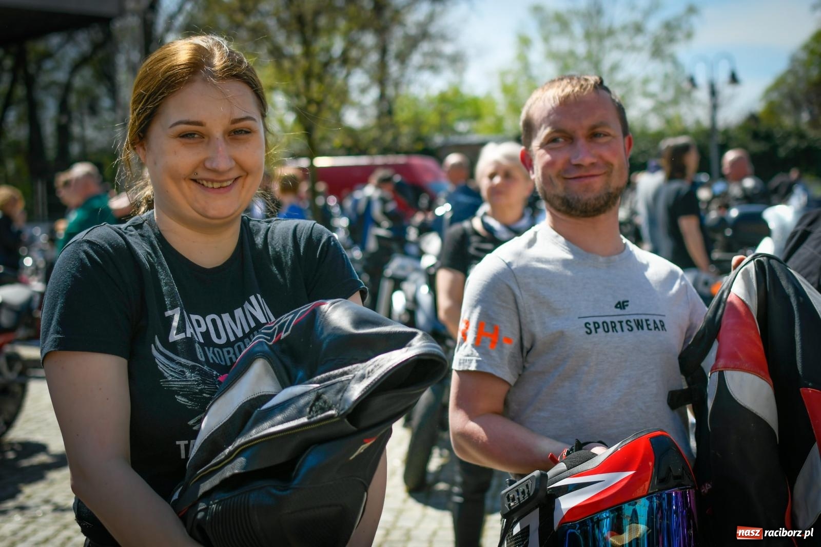 Zdjęcie w galerii na portalu naszraciborz.pl: Setki motorów zawarczało w Raciborzu. Sezon motocyklowy oficjalnie rozpoczęty [FOTO i WIDEO] wiadomości z regionu