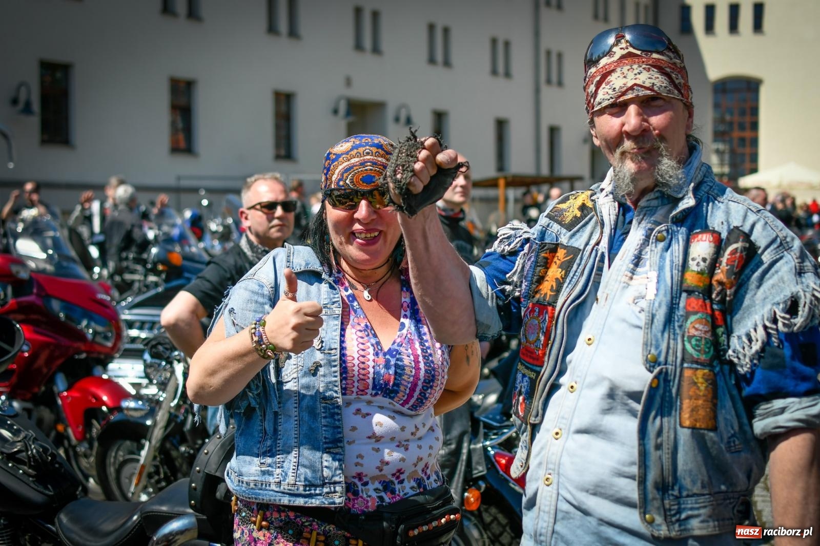 Zdjęcie w galerii na portalu naszraciborz.pl: Setki motorów zawarczało w Raciborzu. Sezon motocyklowy oficjalnie rozpoczęty [FOTO i WIDEO] wiadomości z regionu