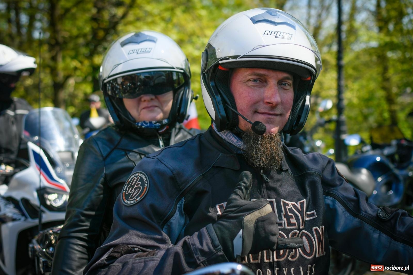Zdjęcie w galerii na portalu naszraciborz.pl: Setki motorów zawarczało w Raciborzu. Sezon motocyklowy oficjalnie rozpoczęty [FOTO i WIDEO] wiadomości z regionu