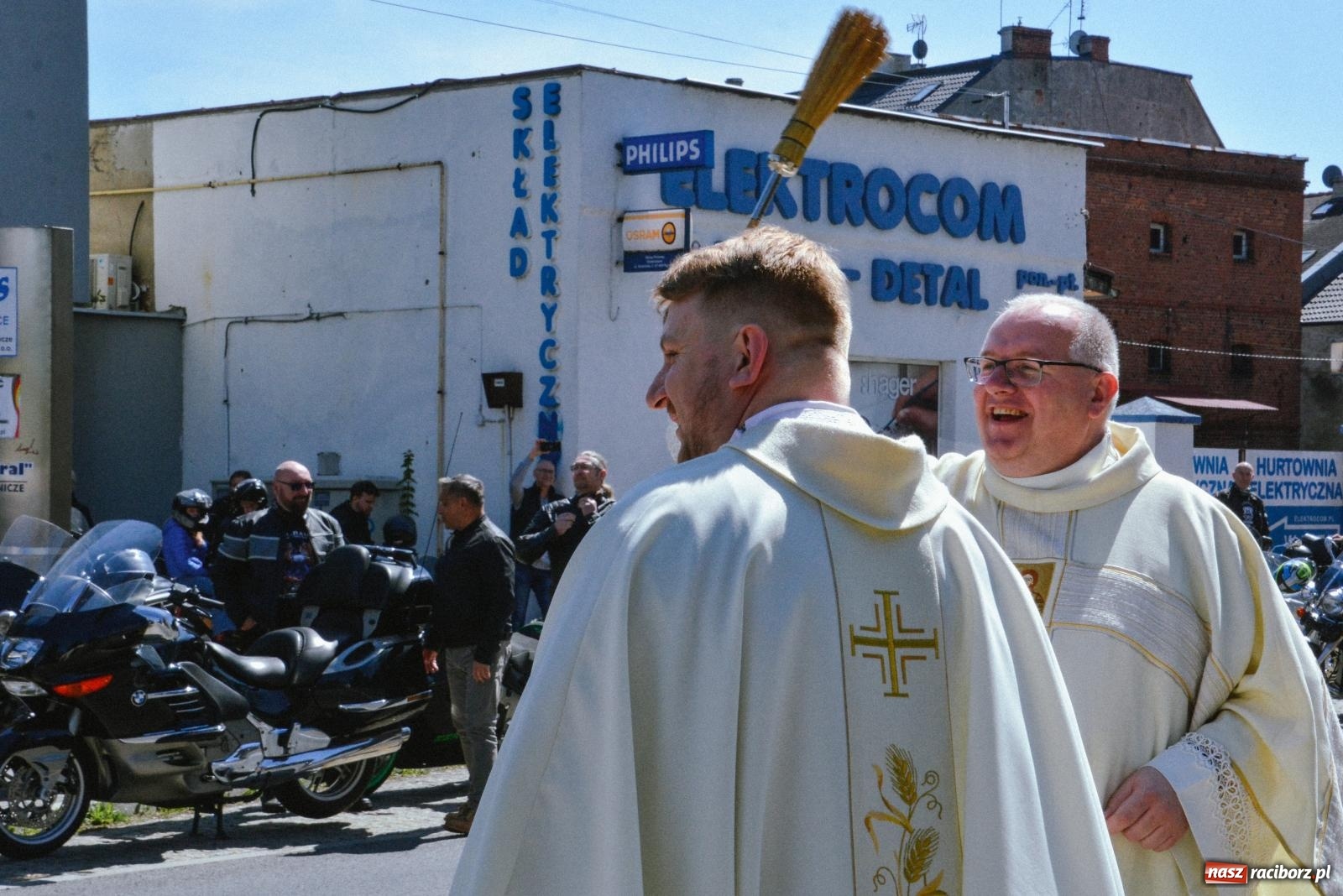 Zdjęcie w galerii na portalu naszraciborz.pl: Setki motorów zawarczało w Raciborzu. Sezon motocyklowy oficjalnie rozpoczęty [FOTO i WIDEO] wiadomości z regionu