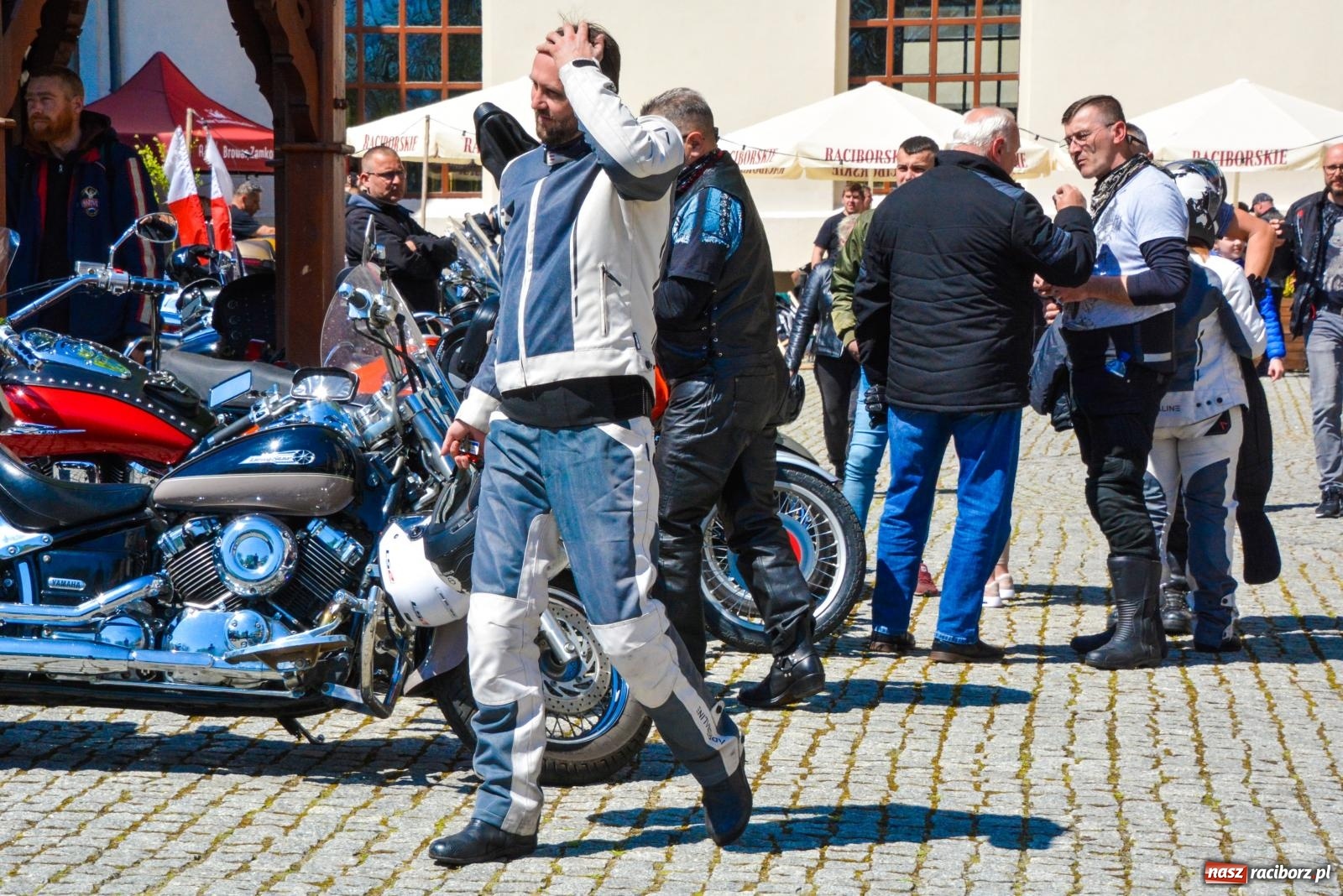 Zdjęcie w galerii na portalu naszraciborz.pl: Setki motorów zawarczało w Raciborzu. Sezon motocyklowy oficjalnie rozpoczęty [FOTO i WIDEO] wiadomości z regionu