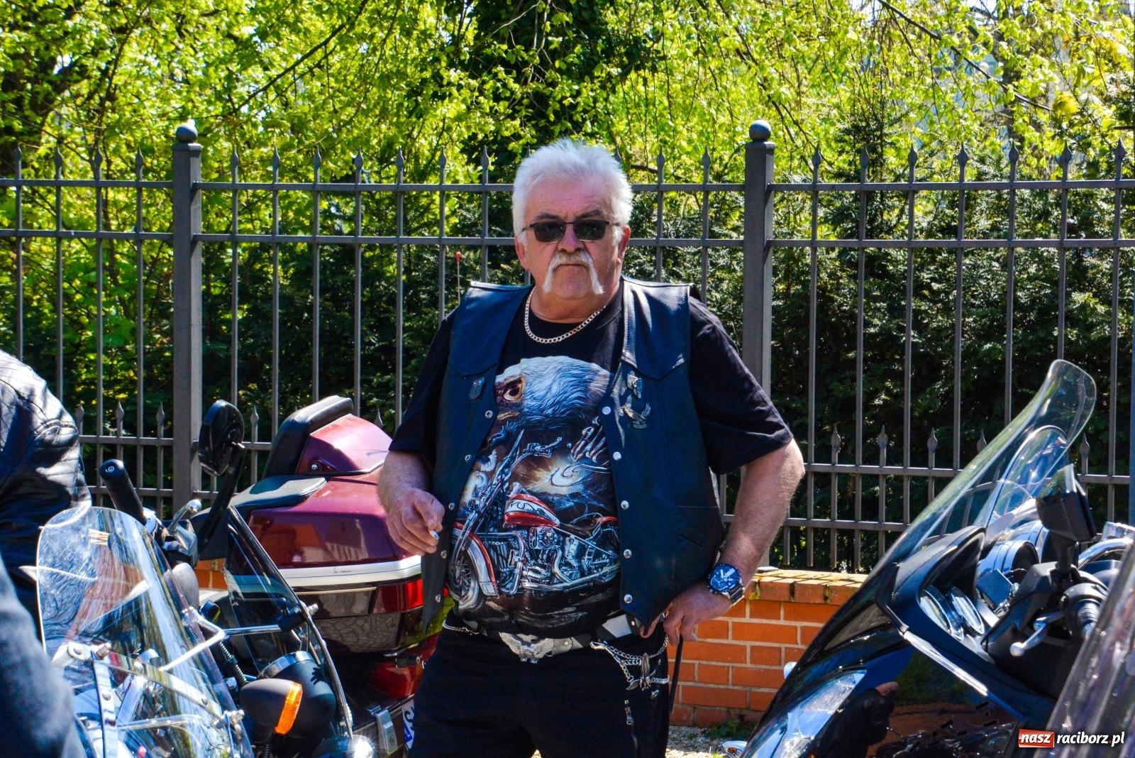 Zdjęcie w galerii na portalu naszraciborz.pl: Setki motorów zawarczało w Raciborzu. Sezon motocyklowy oficjalnie rozpoczęty [FOTO i WIDEO] wiadomości z regionu