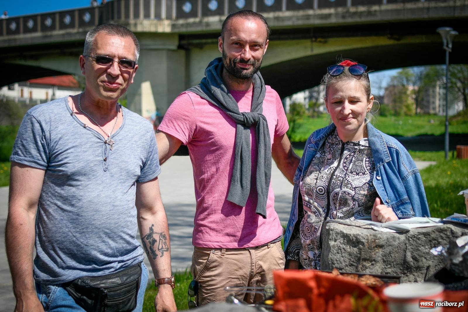 Zdjęcie w galerii na portalu naszraciborz.pl: Ukraińcy świętują dziś na raciborskich bulwarach [FOTO] wiadomości z regionu