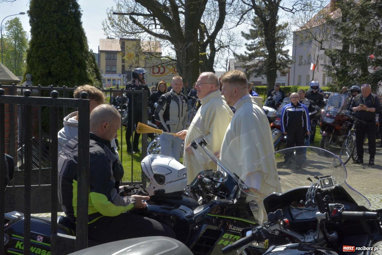 Zdjęcie w galerii na portalu naszraciborz.pl: Raciborska inauguracja sezonu motocyklowego wiadomości z regionu