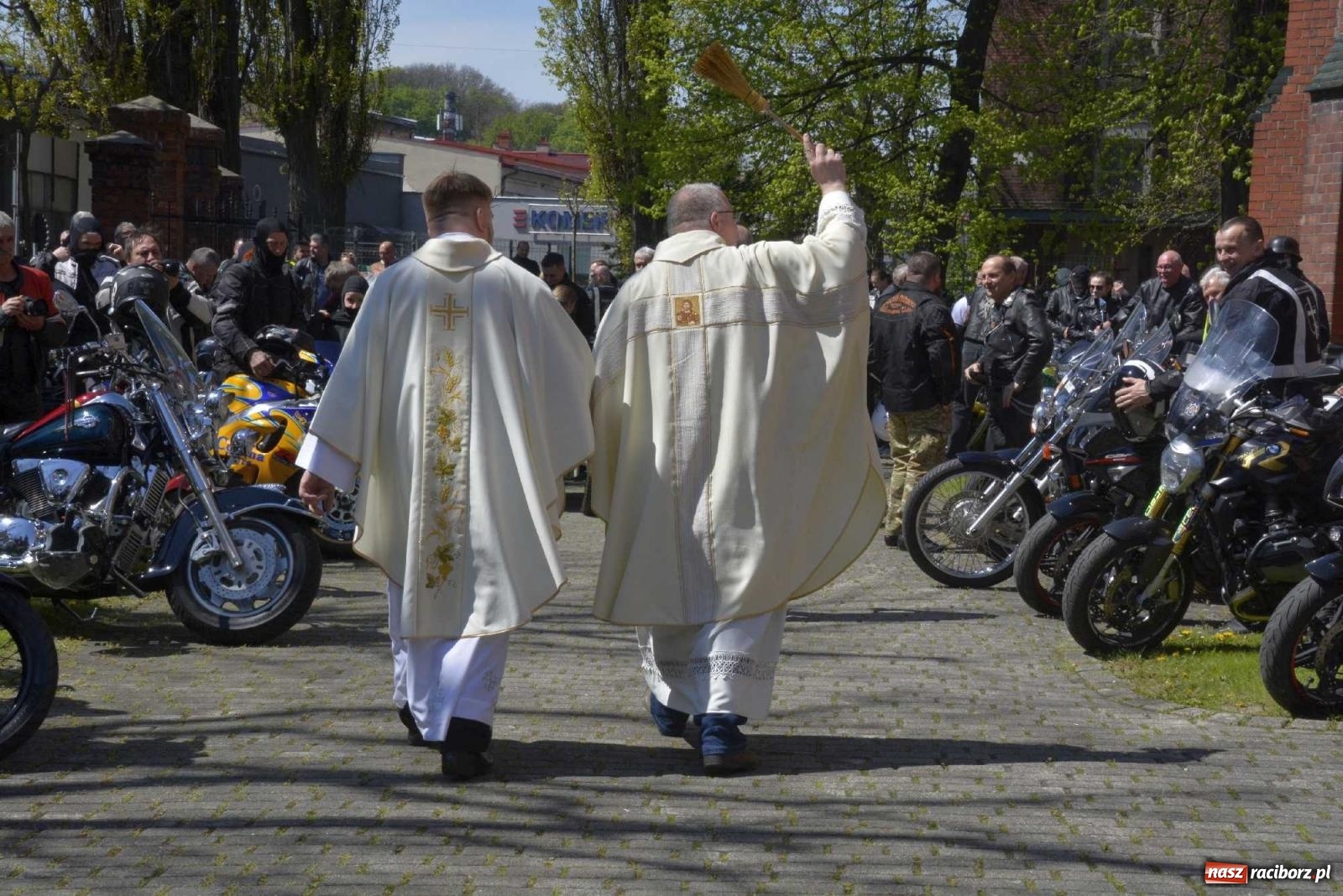 Zdjęcie w galerii na portalu naszraciborz.pl: Raciborska inauguracja sezonu motocyklowego wiadomości z regionu