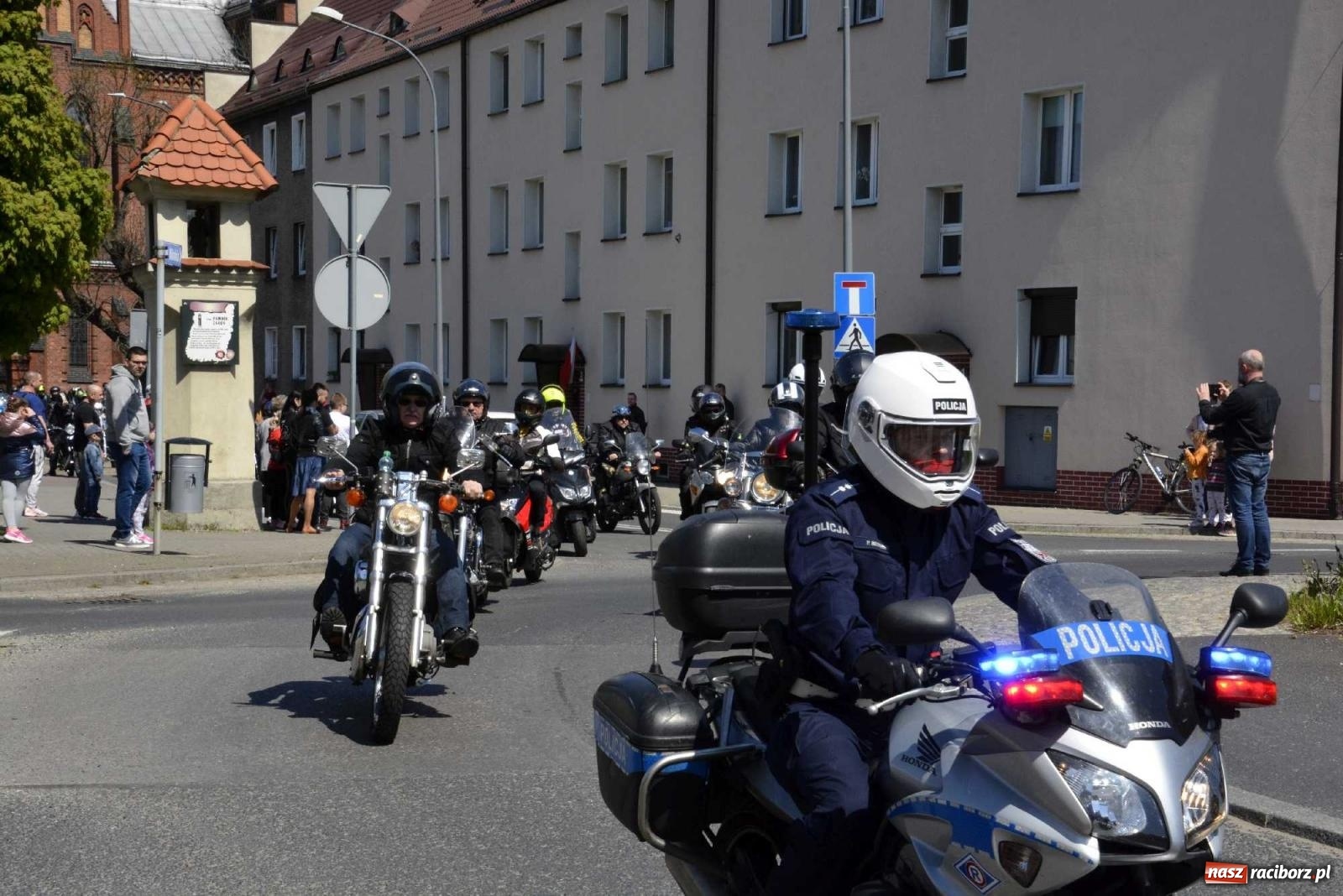 Zdjęcie w galerii na portalu naszraciborz.pl: Raciborska inauguracja sezonu motocyklowego wiadomości z regionu