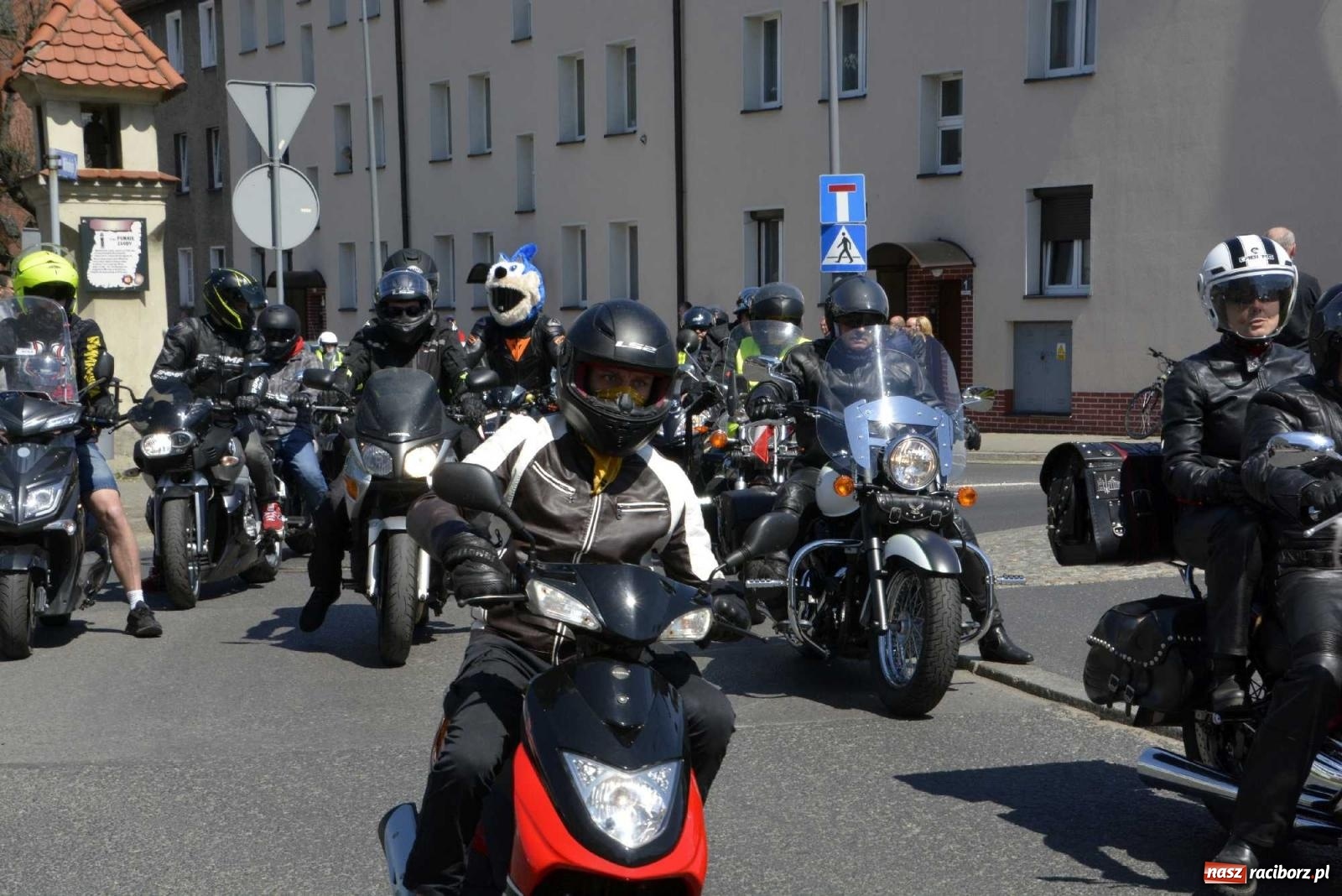 Zdjęcie w galerii na portalu naszraciborz.pl: Raciborska inauguracja sezonu motocyklowego wiadomości z regionu