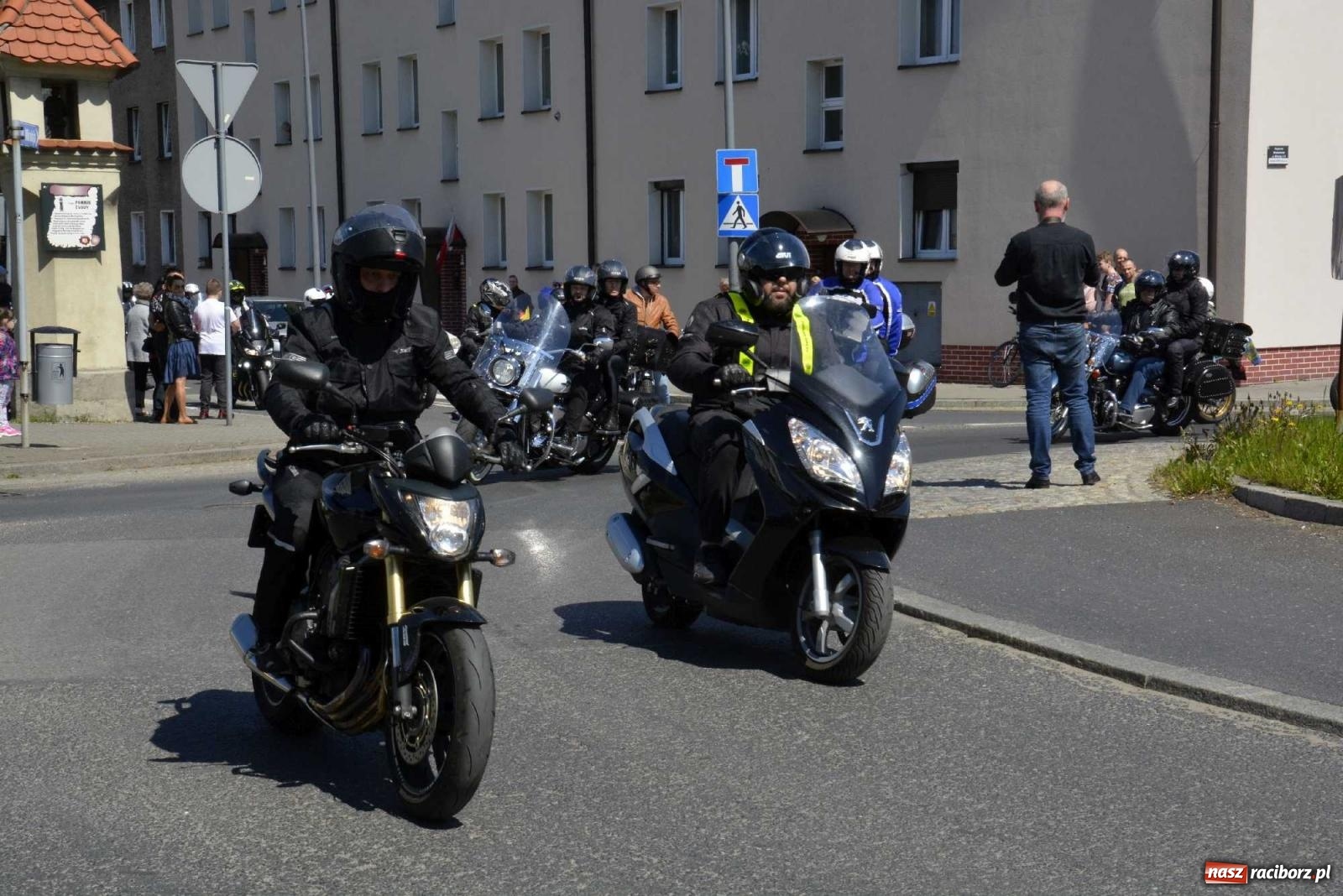 Zdjęcie w galerii na portalu naszraciborz.pl: Raciborska inauguracja sezonu motocyklowego wiadomości z regionu