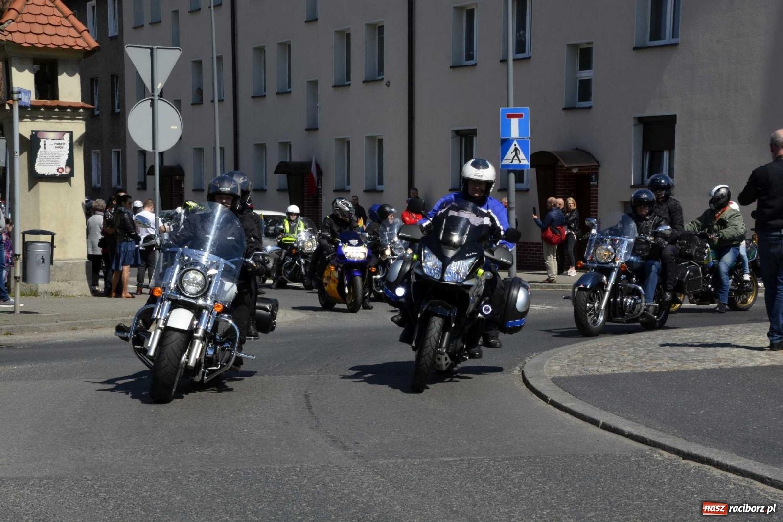 Zdjęcie w galerii na portalu naszraciborz.pl: Raciborska inauguracja sezonu motocyklowego wiadomości z regionu