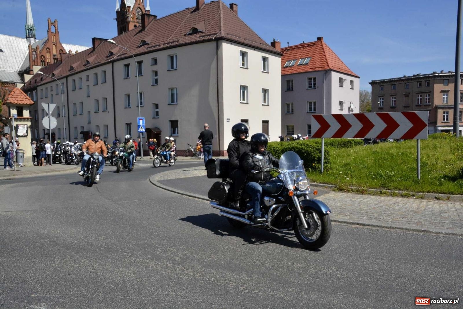 Zdjęcie w galerii na portalu naszraciborz.pl: Raciborska inauguracja sezonu motocyklowego wiadomości z regionu