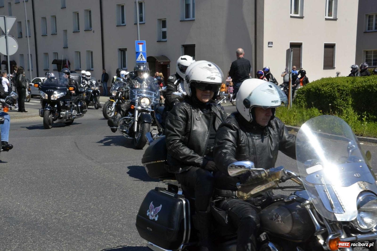 Zdjęcie w galerii na portalu naszraciborz.pl: Raciborska inauguracja sezonu motocyklowego wiadomości z regionu