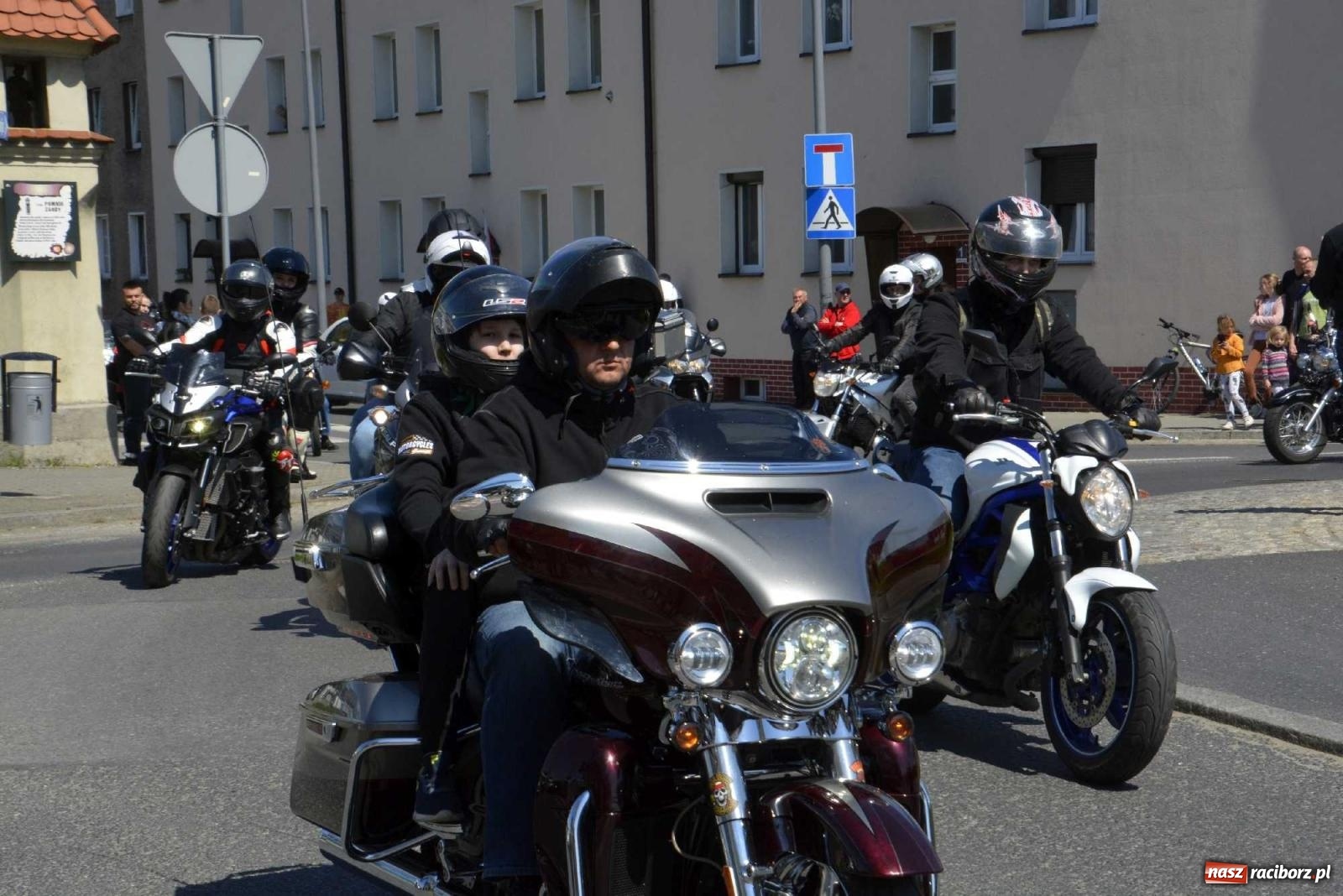 Zdjęcie w galerii na portalu naszraciborz.pl: Raciborska inauguracja sezonu motocyklowego wiadomości z regionu