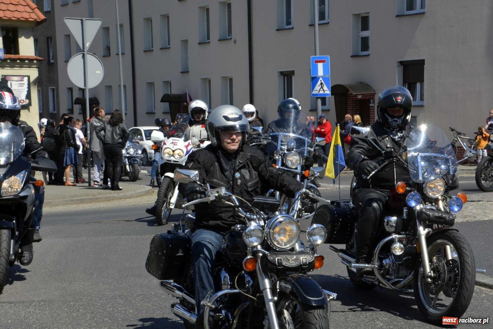 Zdjęcie w galerii na portalu naszraciborz.pl: Raciborska inauguracja sezonu motocyklowego wiadomości z regionu
