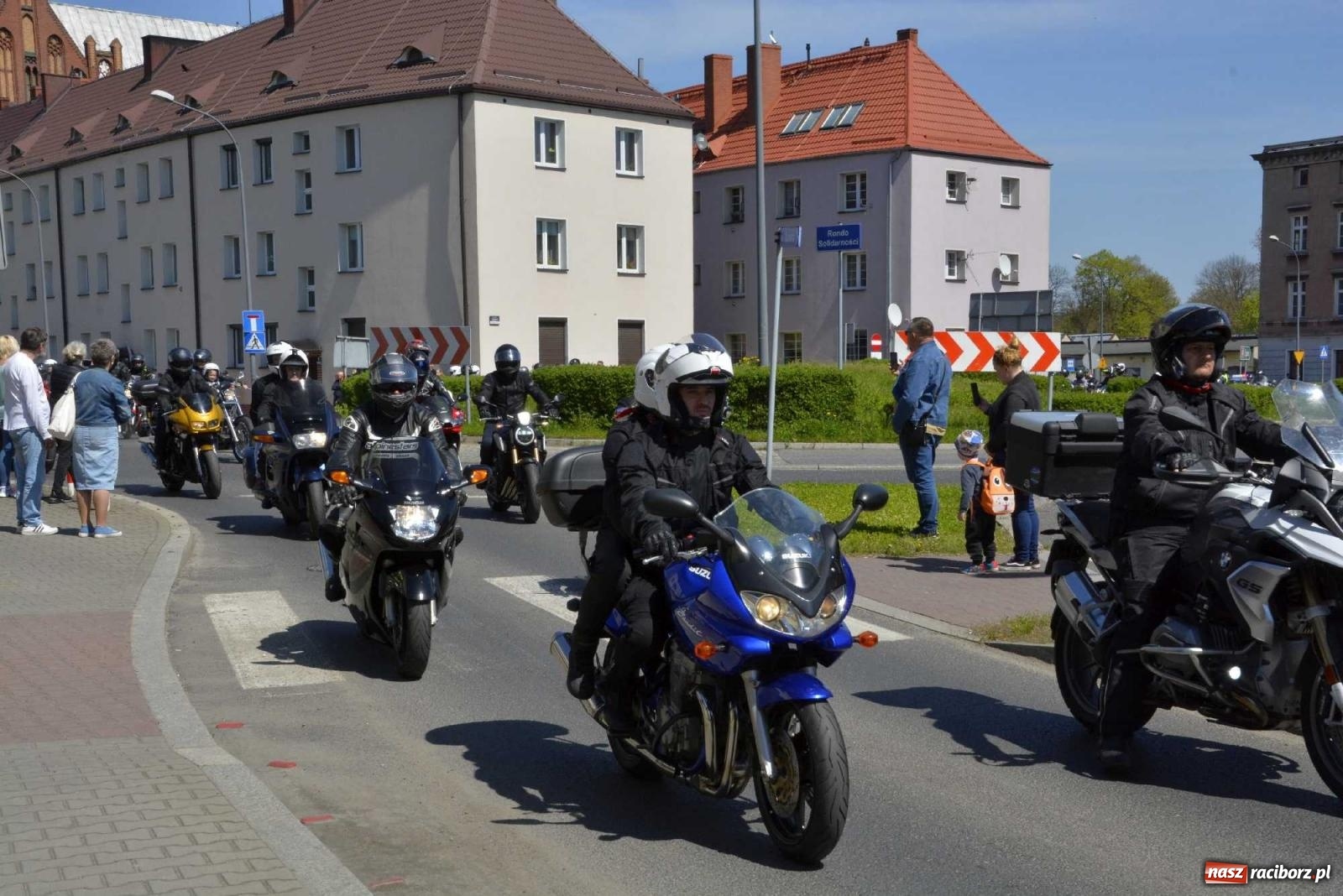 Zdjęcie w galerii na portalu naszraciborz.pl: Raciborska inauguracja sezonu motocyklowego wiadomości z regionu